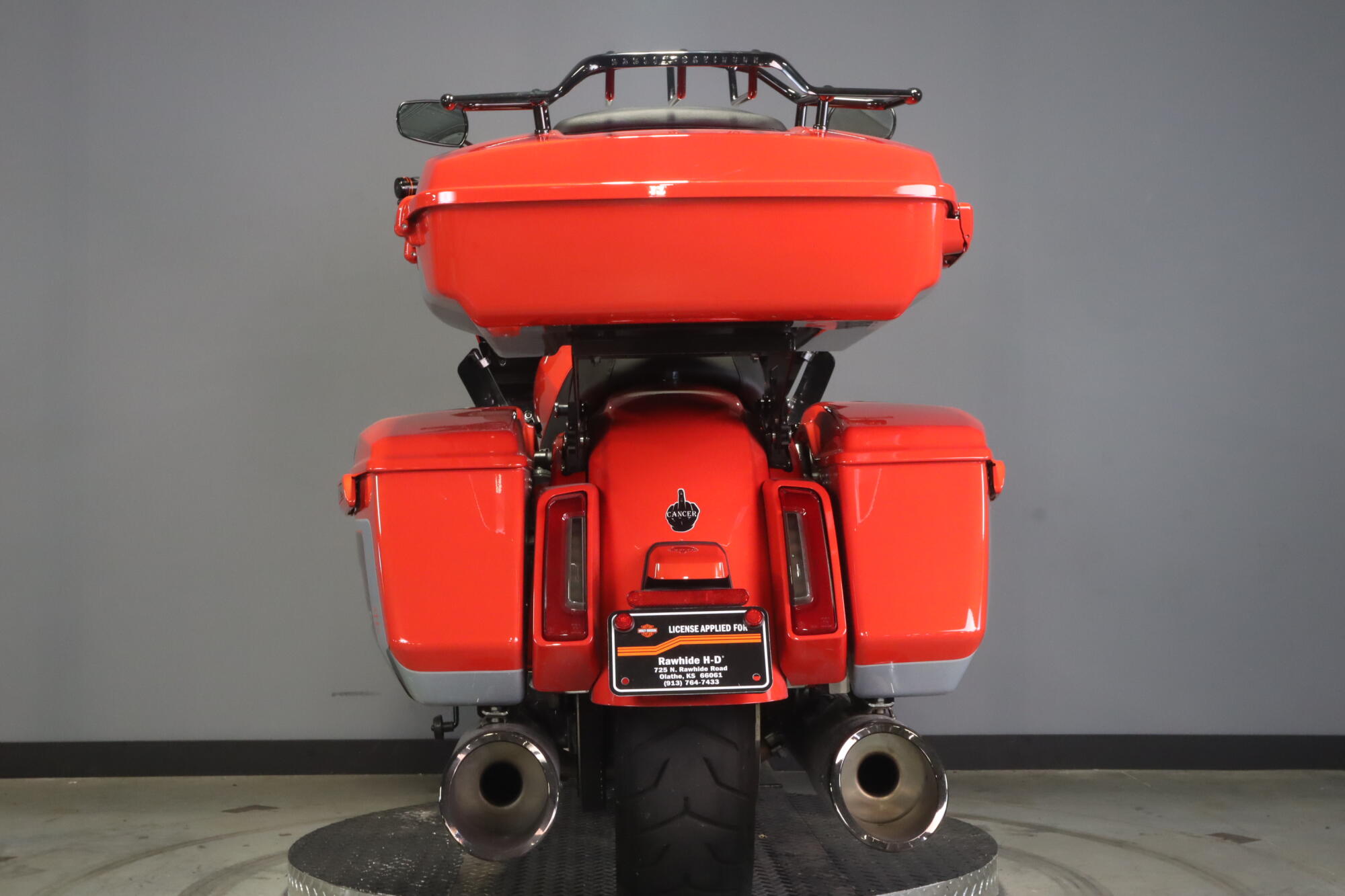 2024 Harley-Davidson® CVO™ Road Glide® FLTRXSE, photo 7