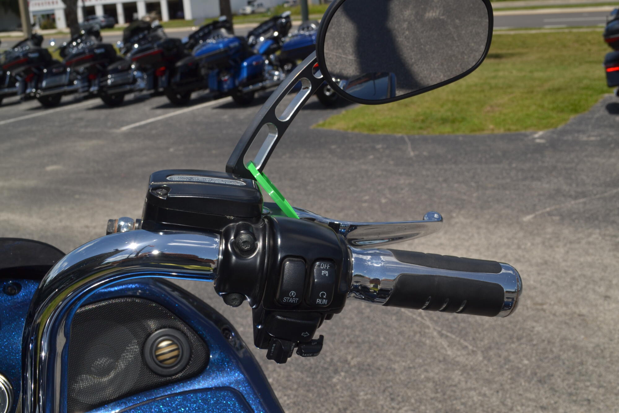 2013 Harley-Davidson® Road Glide® Custom - FLTRX103, photo 14