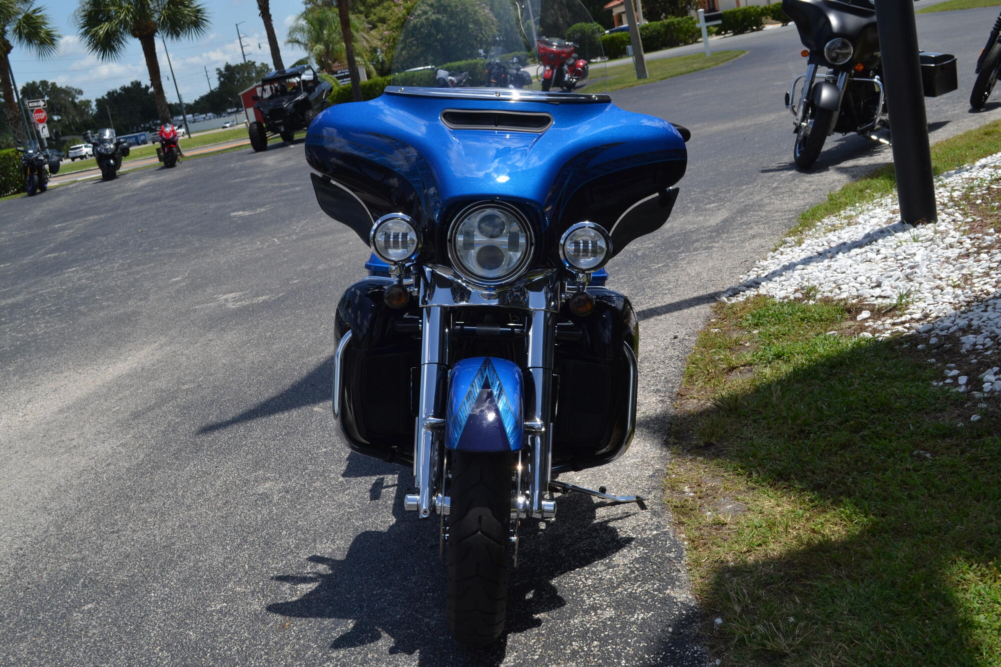 2014 Harley-Davidson® CVO™ Electra Glide Ultra Limited® - FLHTKSE, photo 22