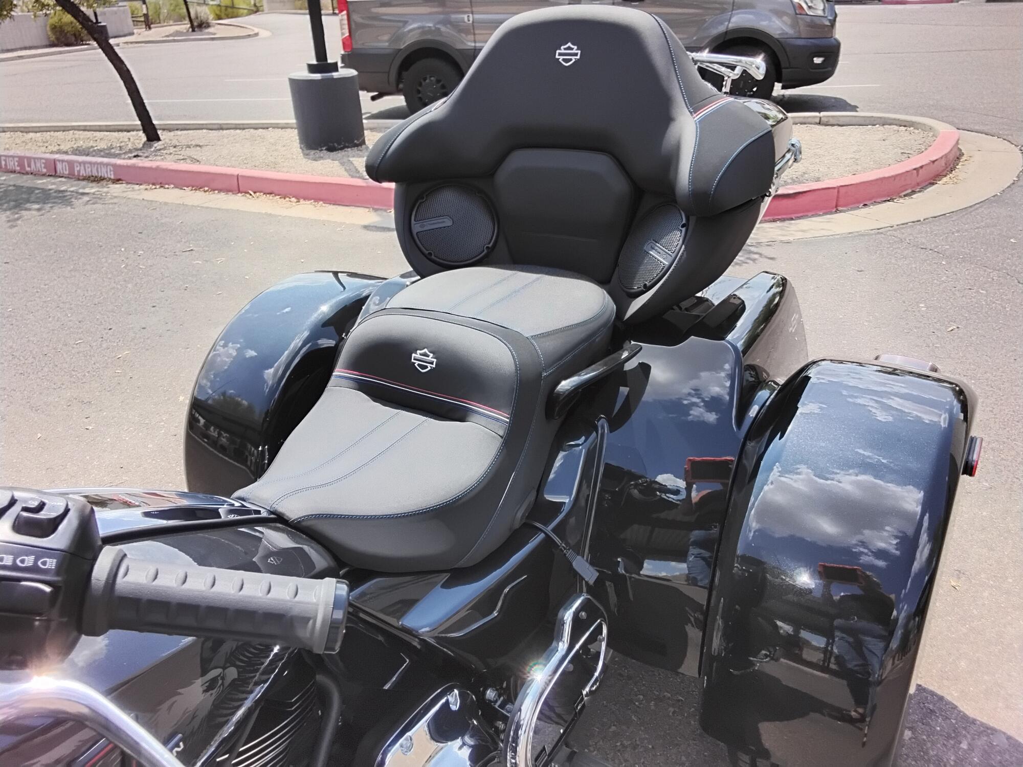 FLHLT 2026 Street Glide 3 Limited, photo 11
