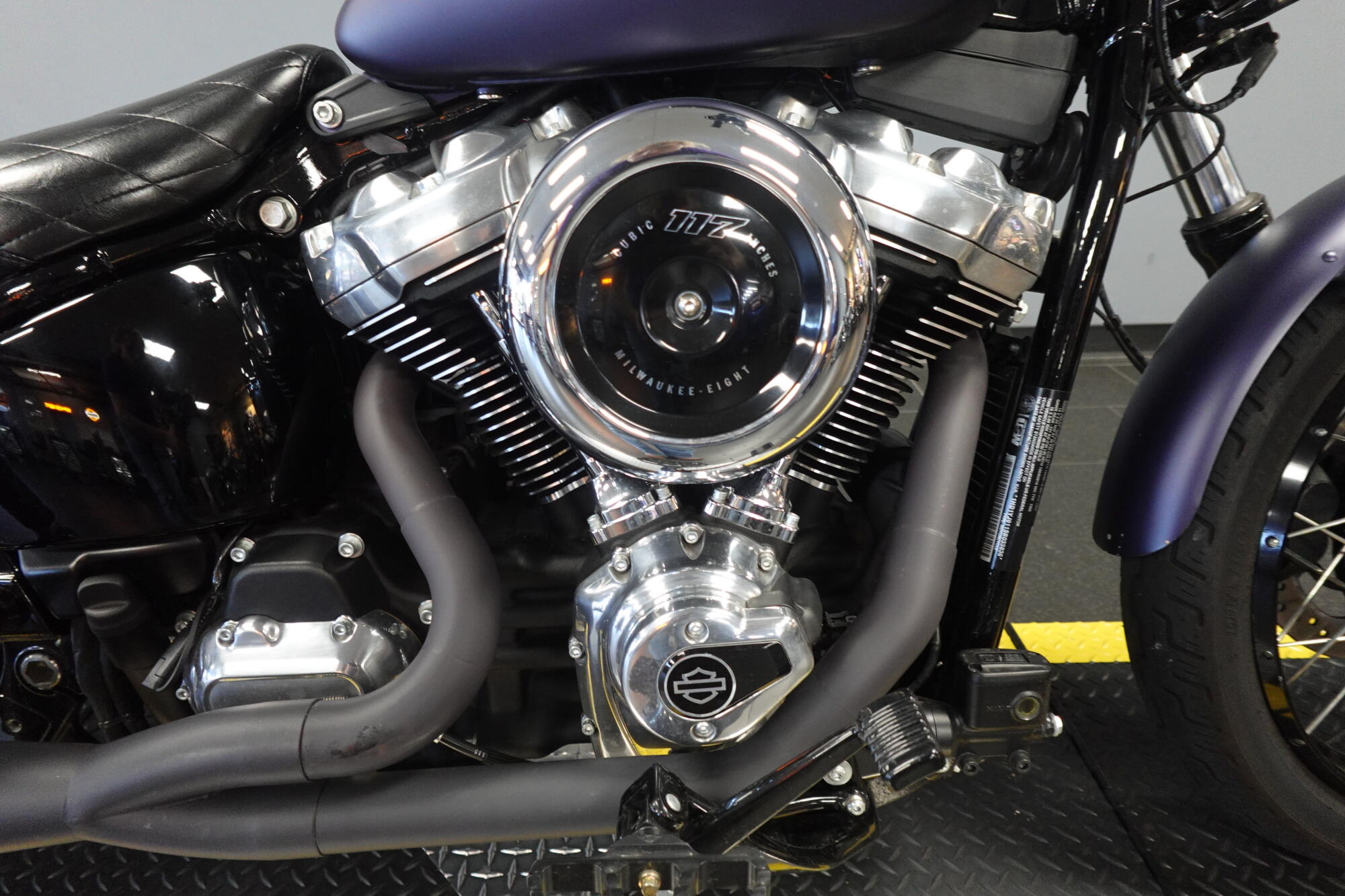 2025 Harley-Davidson® Street Bob® FXBB, photo 9