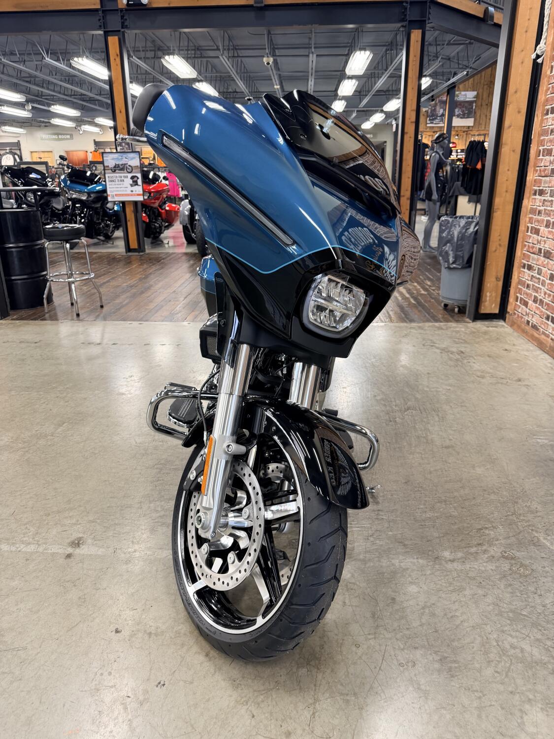 2026 Harley-Davidson® Street Glide® FLHX, photo 14