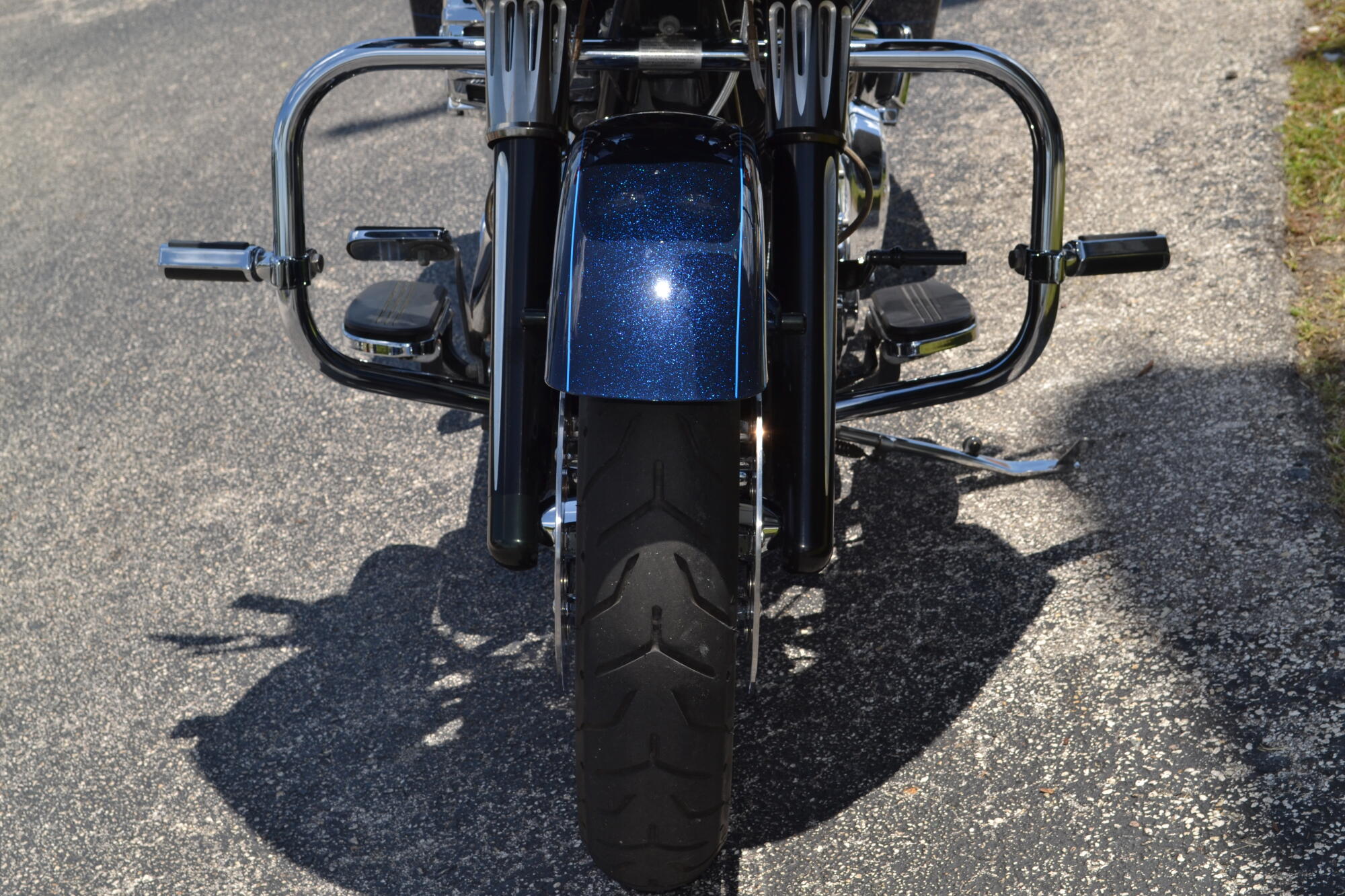 2013 Harley-Davidson® Road Glide® Custom - FLTRX103, photo 24