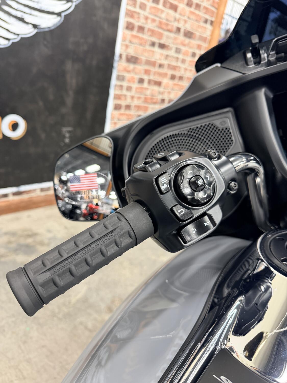 2026 Harley-Davidson® Street Glide® FLHX, photo 5