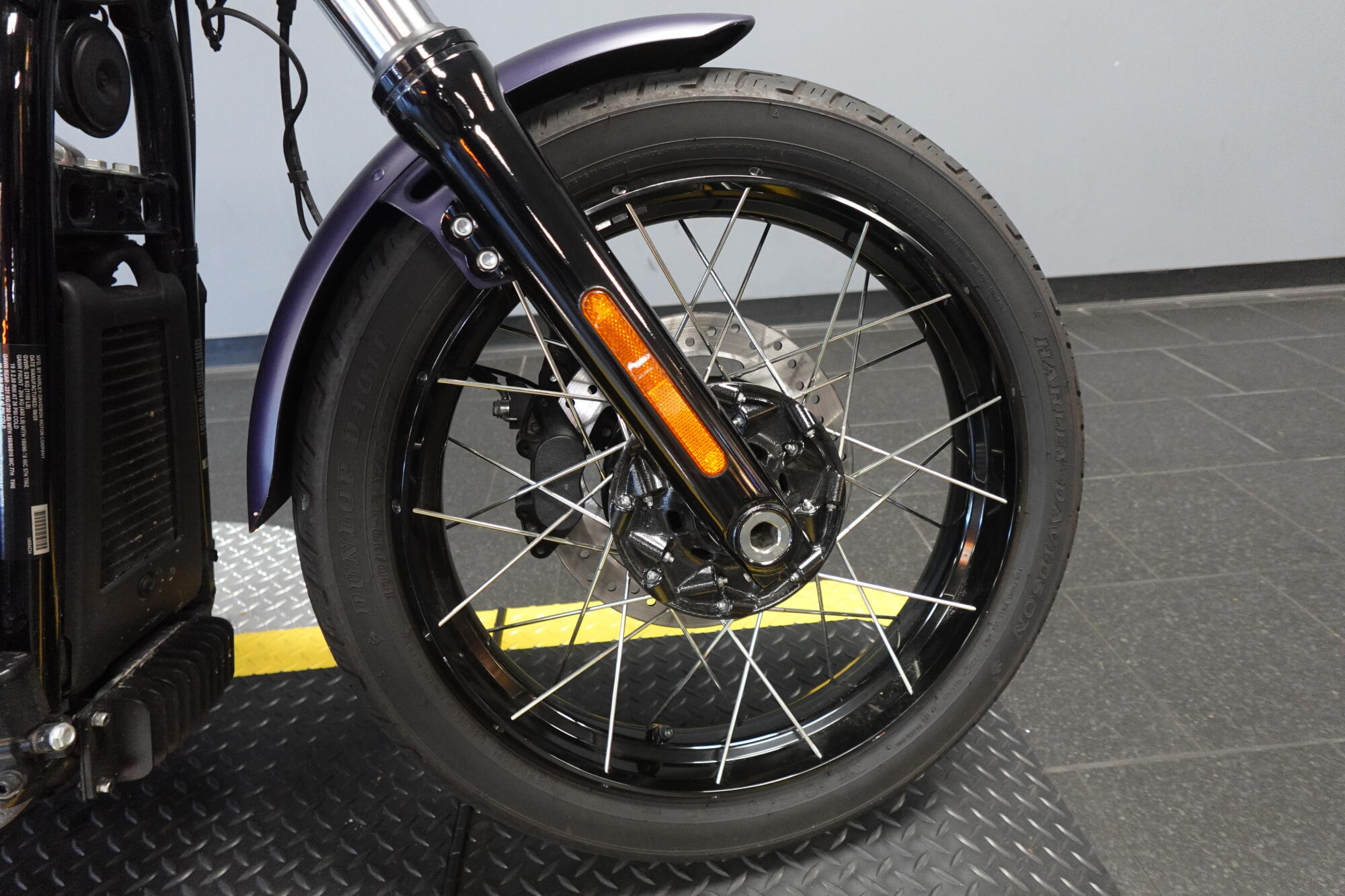 2025 Harley-Davidson® Street Bob® FXBB, photo 10