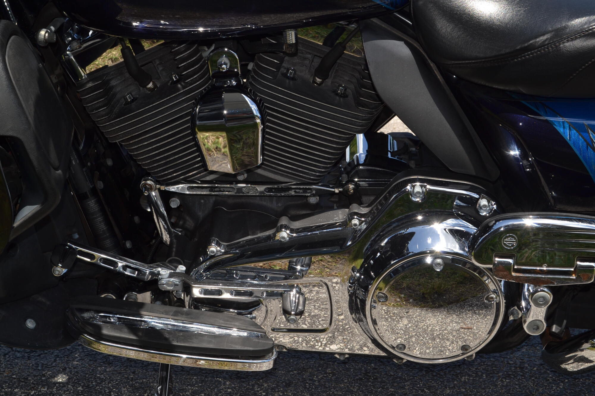 2014 Harley-Davidson® CVO™ Electra Glide Ultra Limited® - FLHTKSE, photo 18