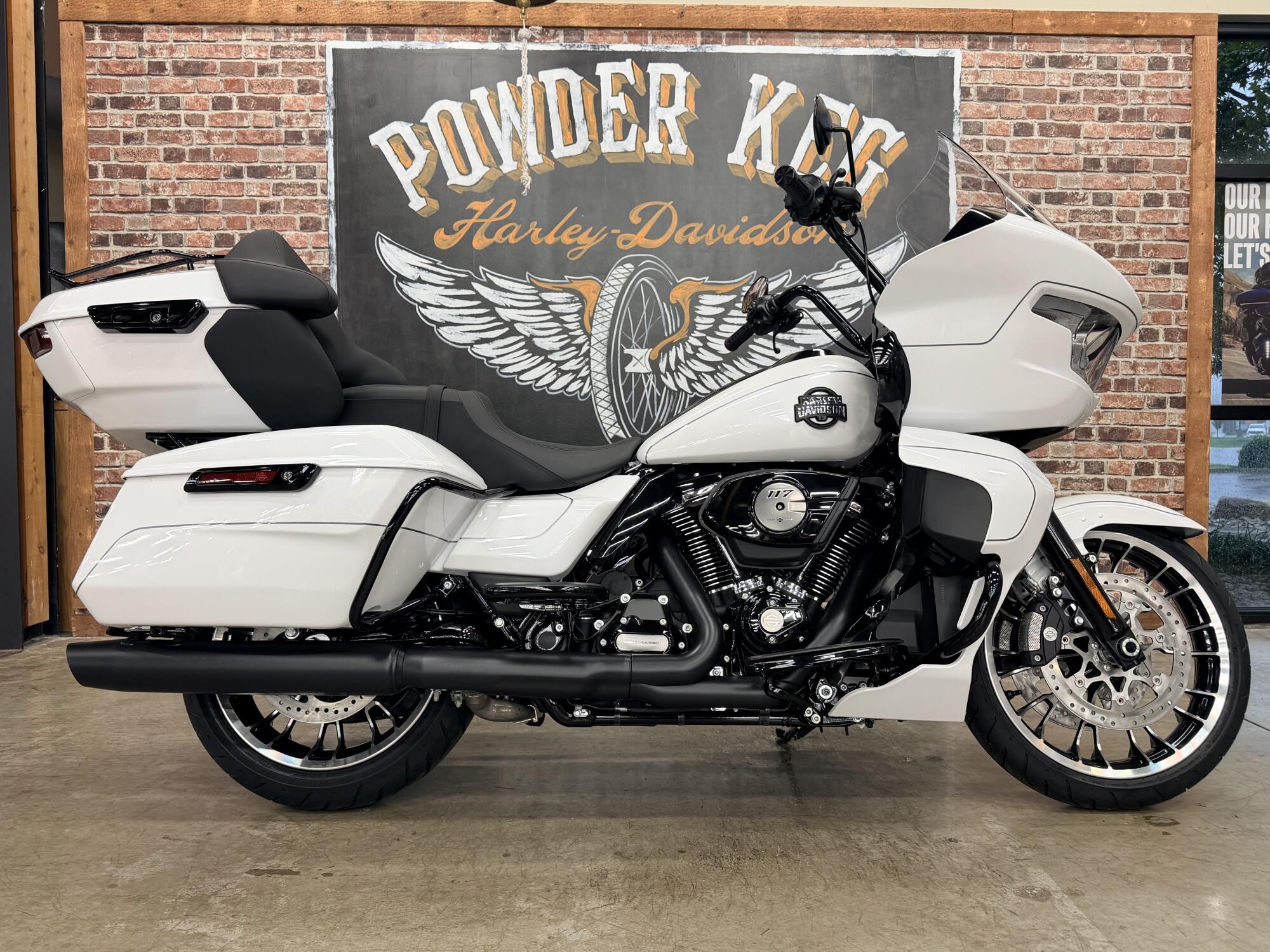 2026 Harley-Davidson® Road Glide Limited FLTRXL