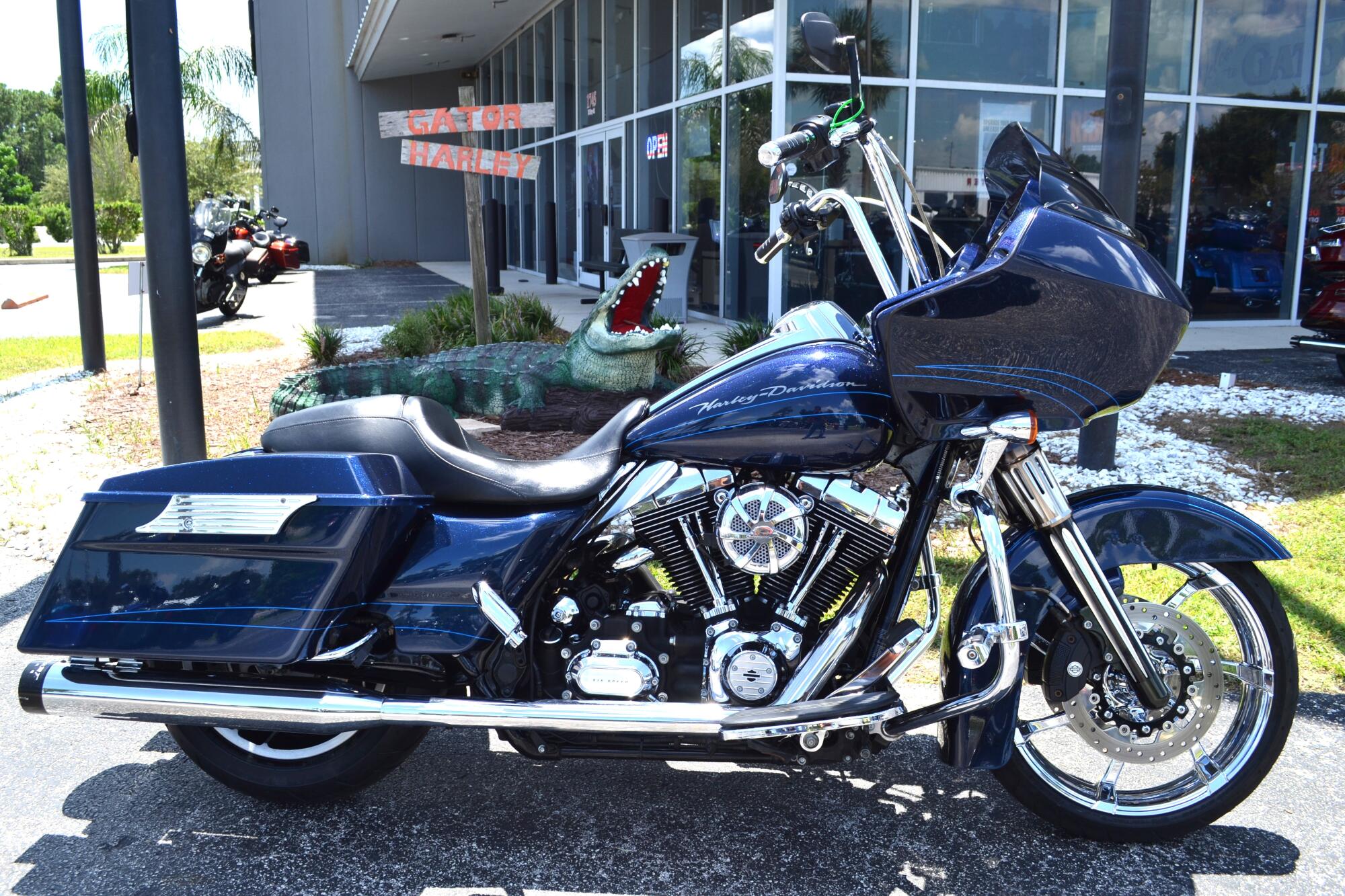 2013 Harley-Davidson® Road Glide® Custom - FLTRX103