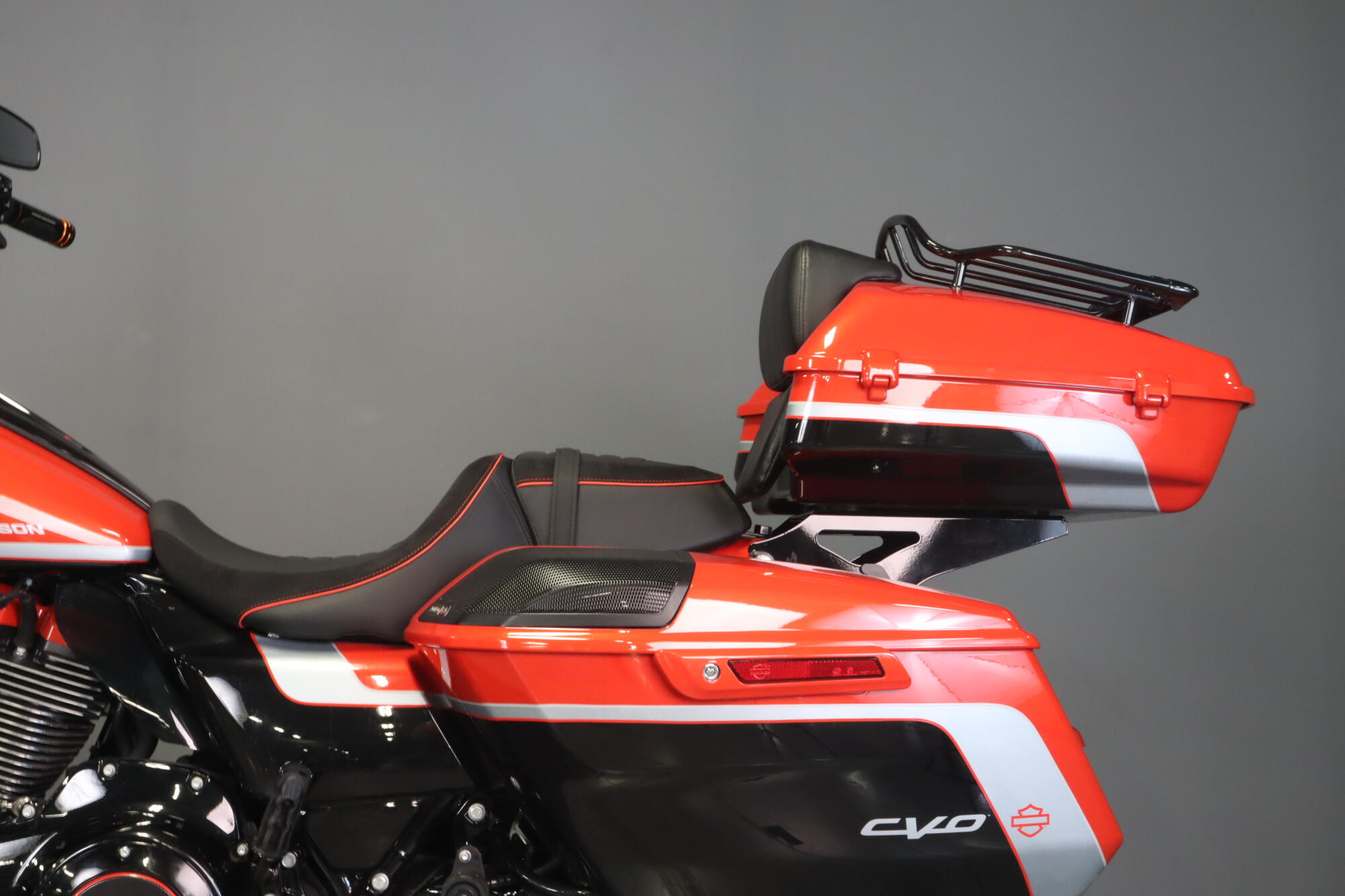 2024 Harley-Davidson® CVO™ Road Glide® FLTRXSE, photo 14