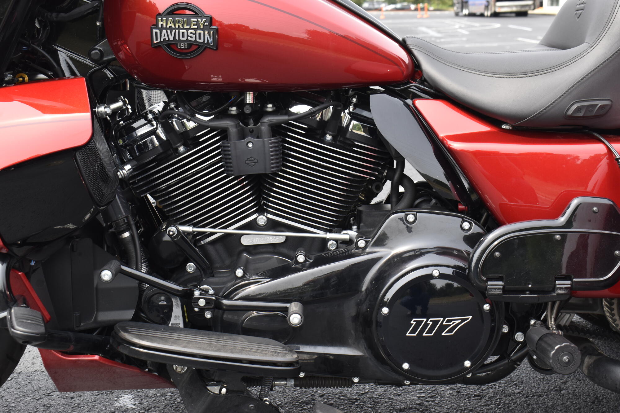 2026 Harley-Davidson® Street Glide 3 Limited Brilliant Red Black Trim, photo 11