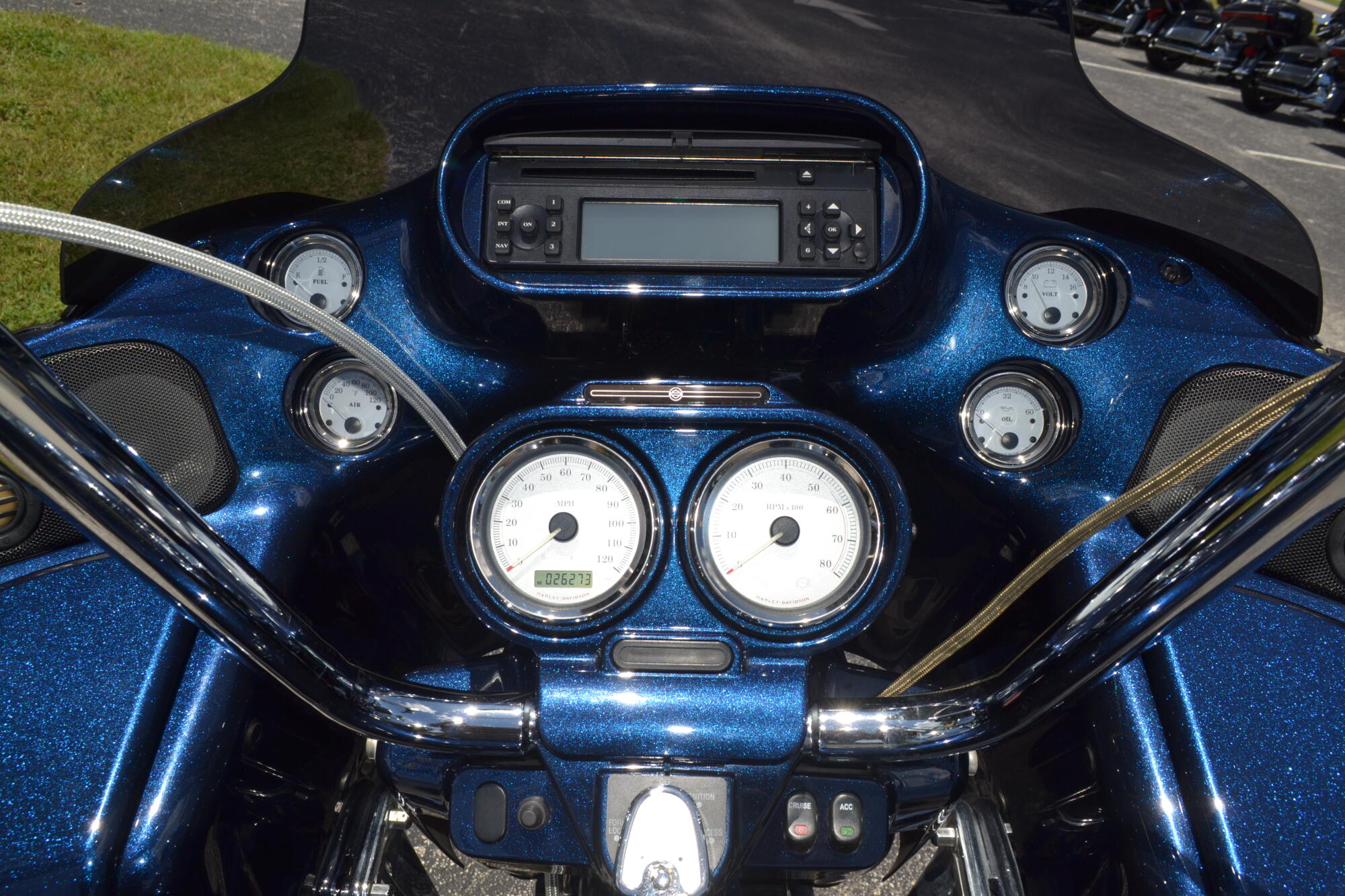 2013 Harley-Davidson® Road Glide® Custom - FLTRX103, photo 13