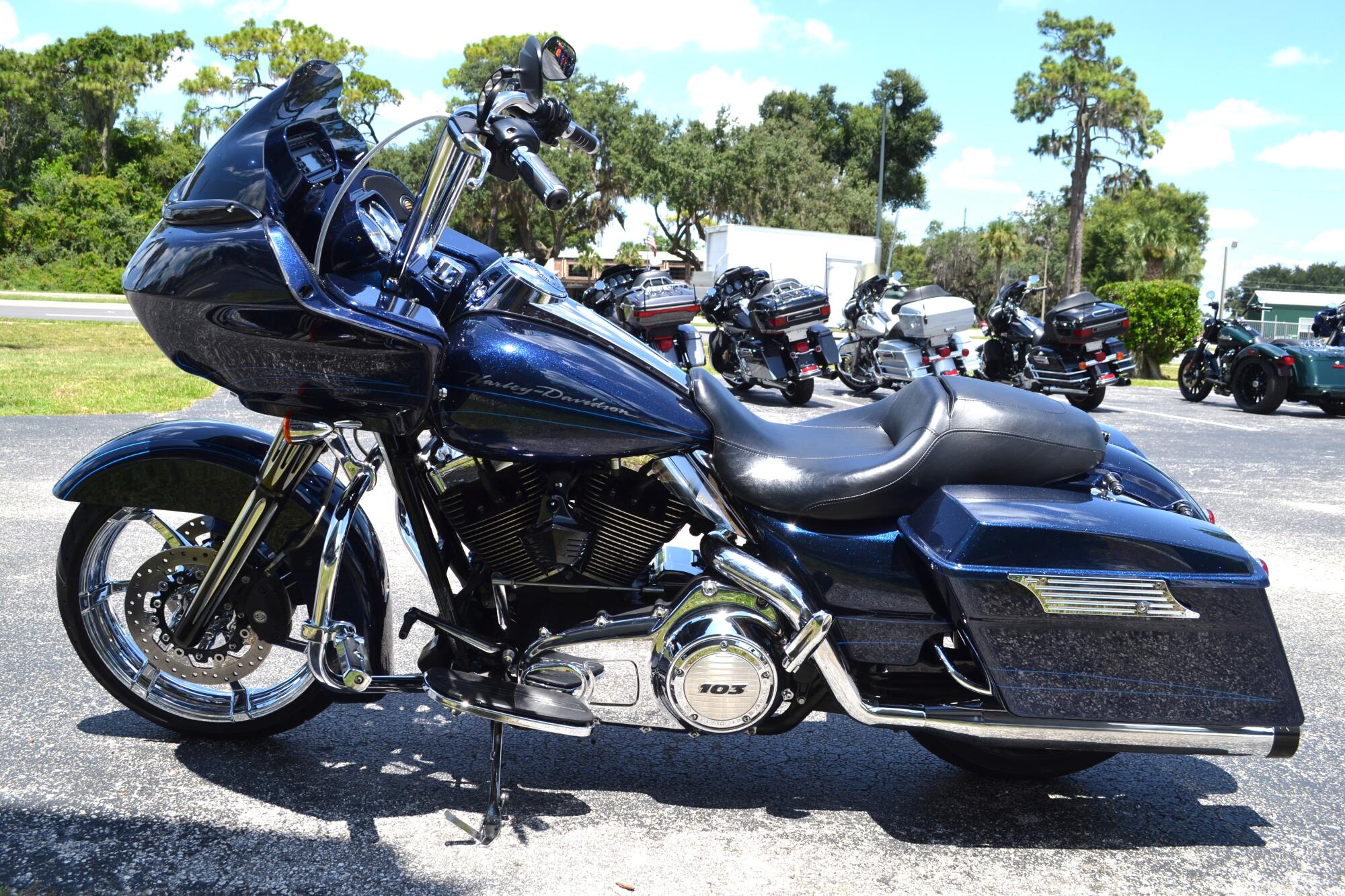 2013 Harley-Davidson® Road Glide® Custom - FLTRX103, photo 16