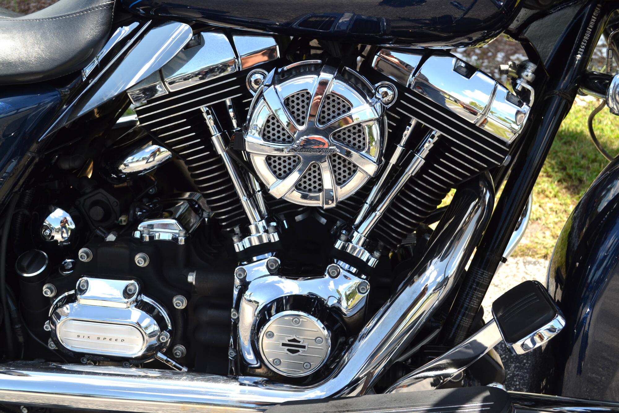 2013 Harley-Davidson® Road Glide® Custom - FLTRX103, photo 5
