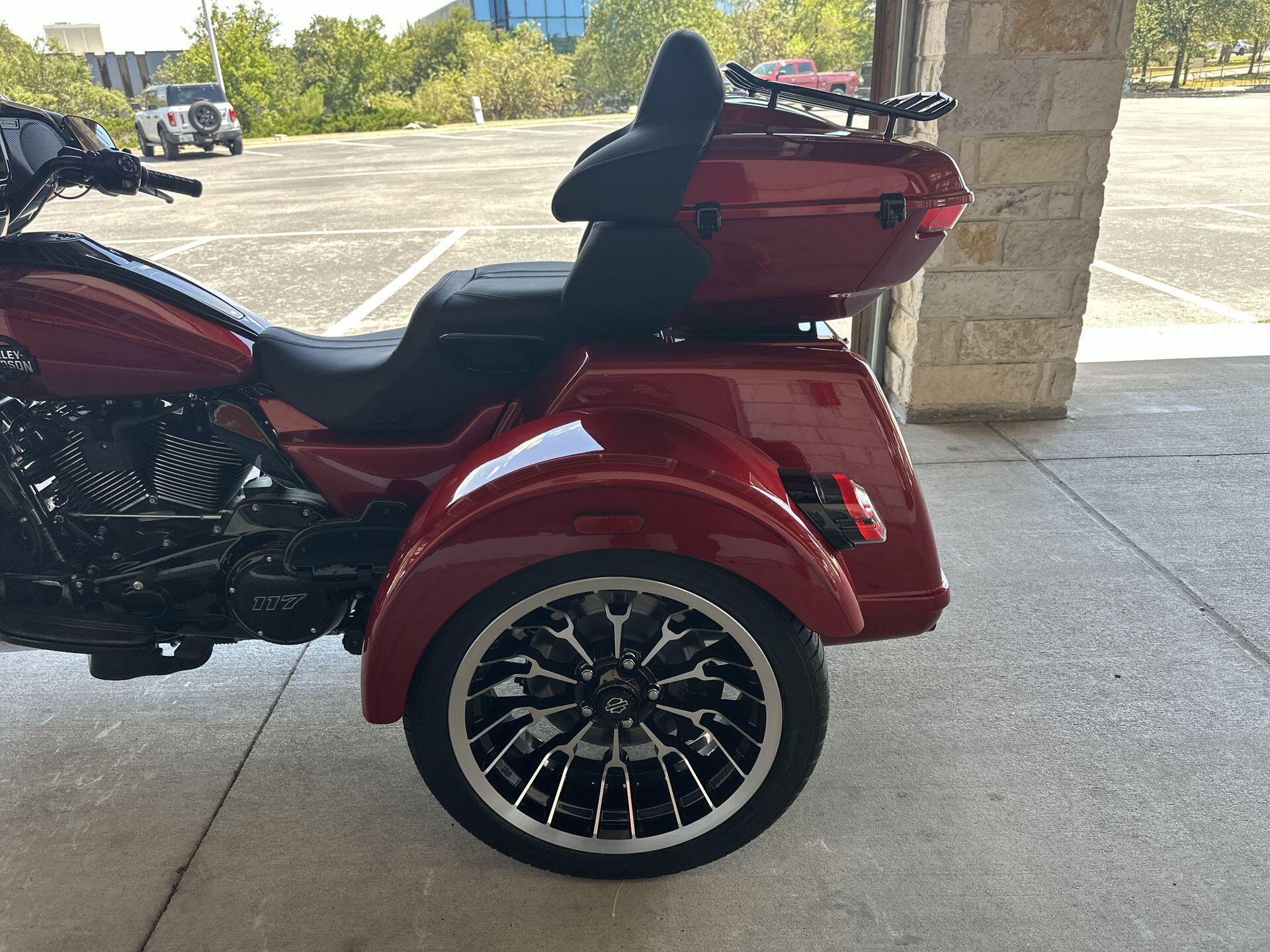 2026 Harley-Davidson® Street Glide 3 Limited FLHLT, photo 18