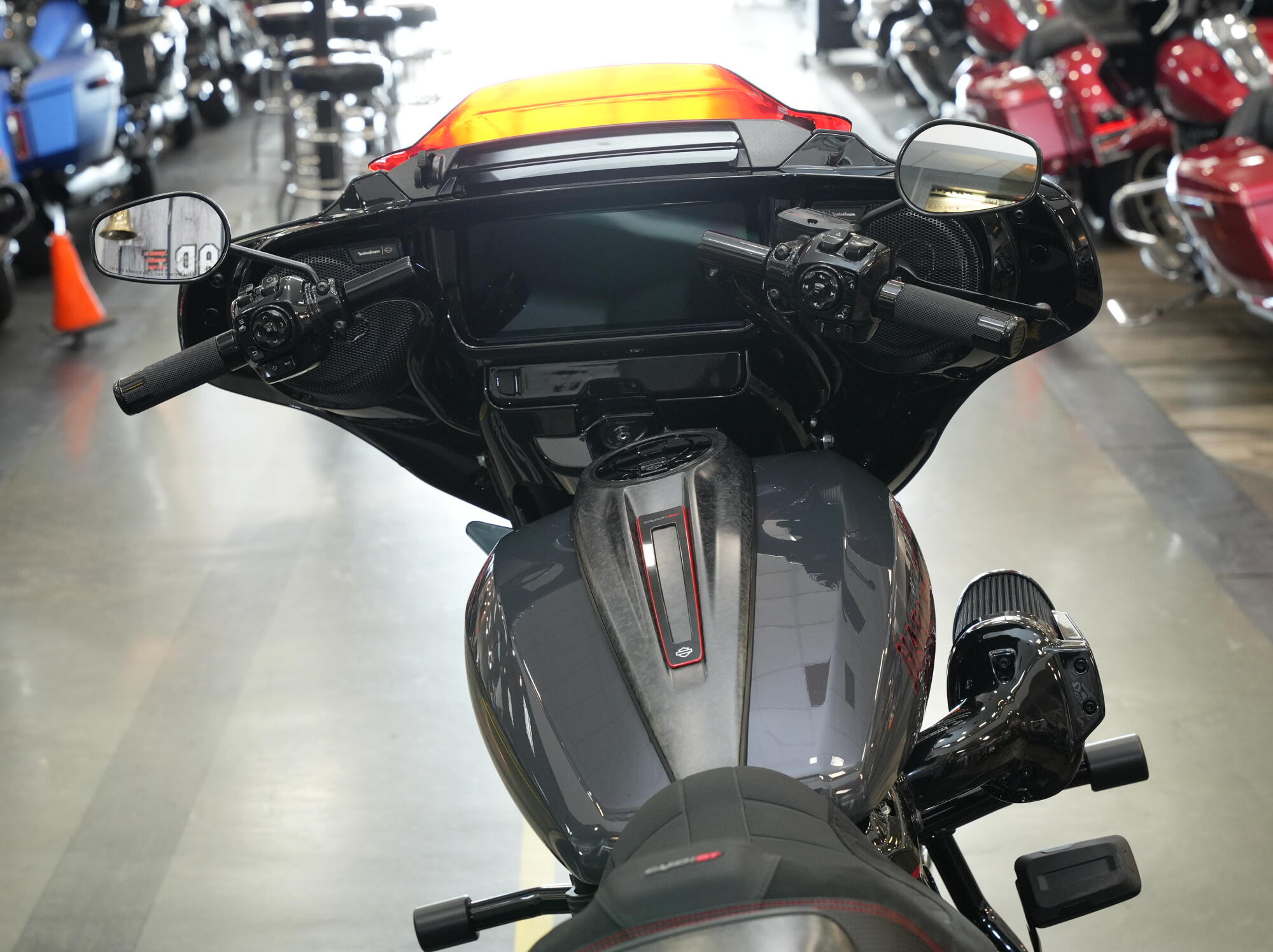 2026 Harley-Davidson CVO Street Glide ST FLHXSTSE, photo 5