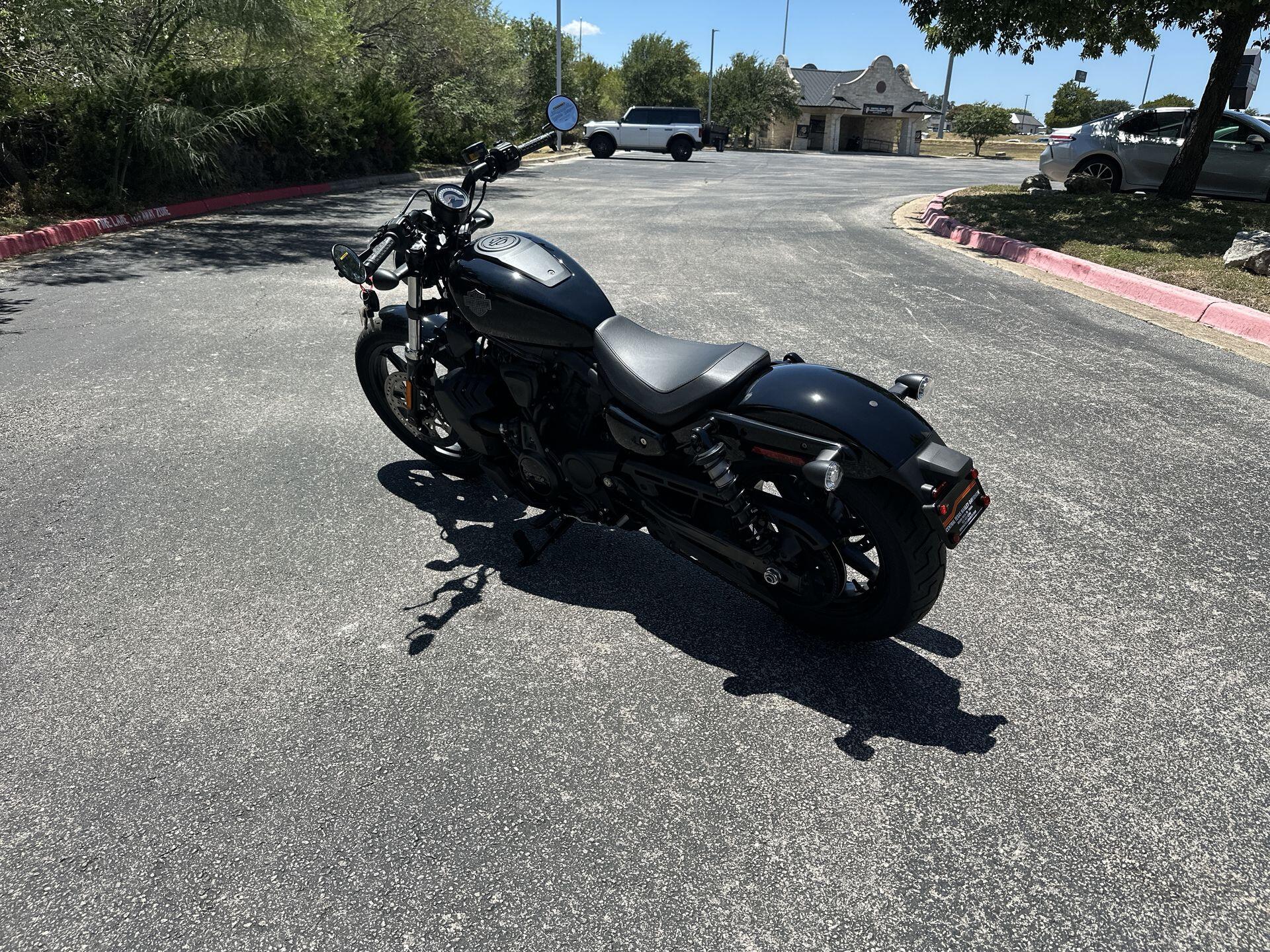 2026 Harley-Davidson® Nightster® RH975, photo 7