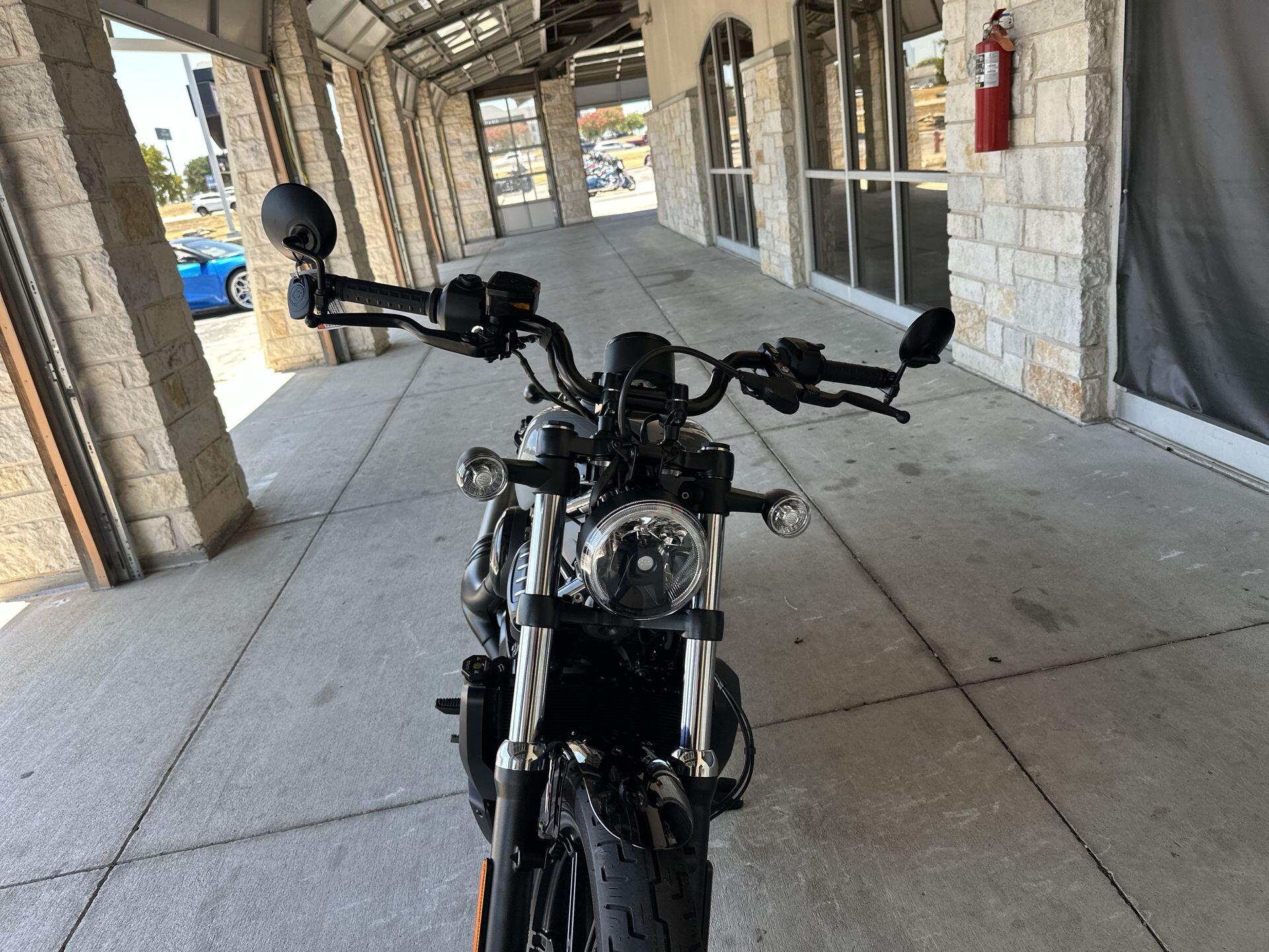 2026 Harley-Davidson® Nightster® RH975, photo 10