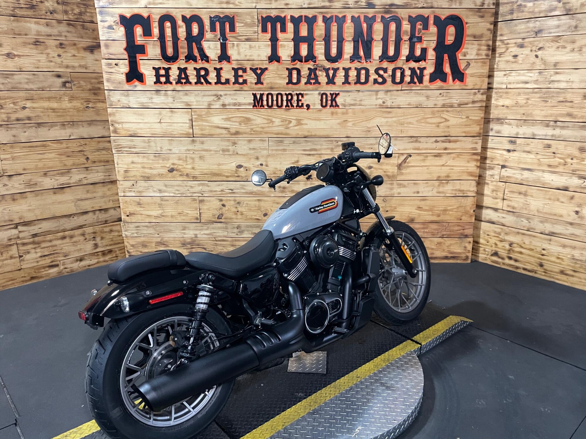 2026 Harley-Davidson® Nightster® Special RH975S, photo 14