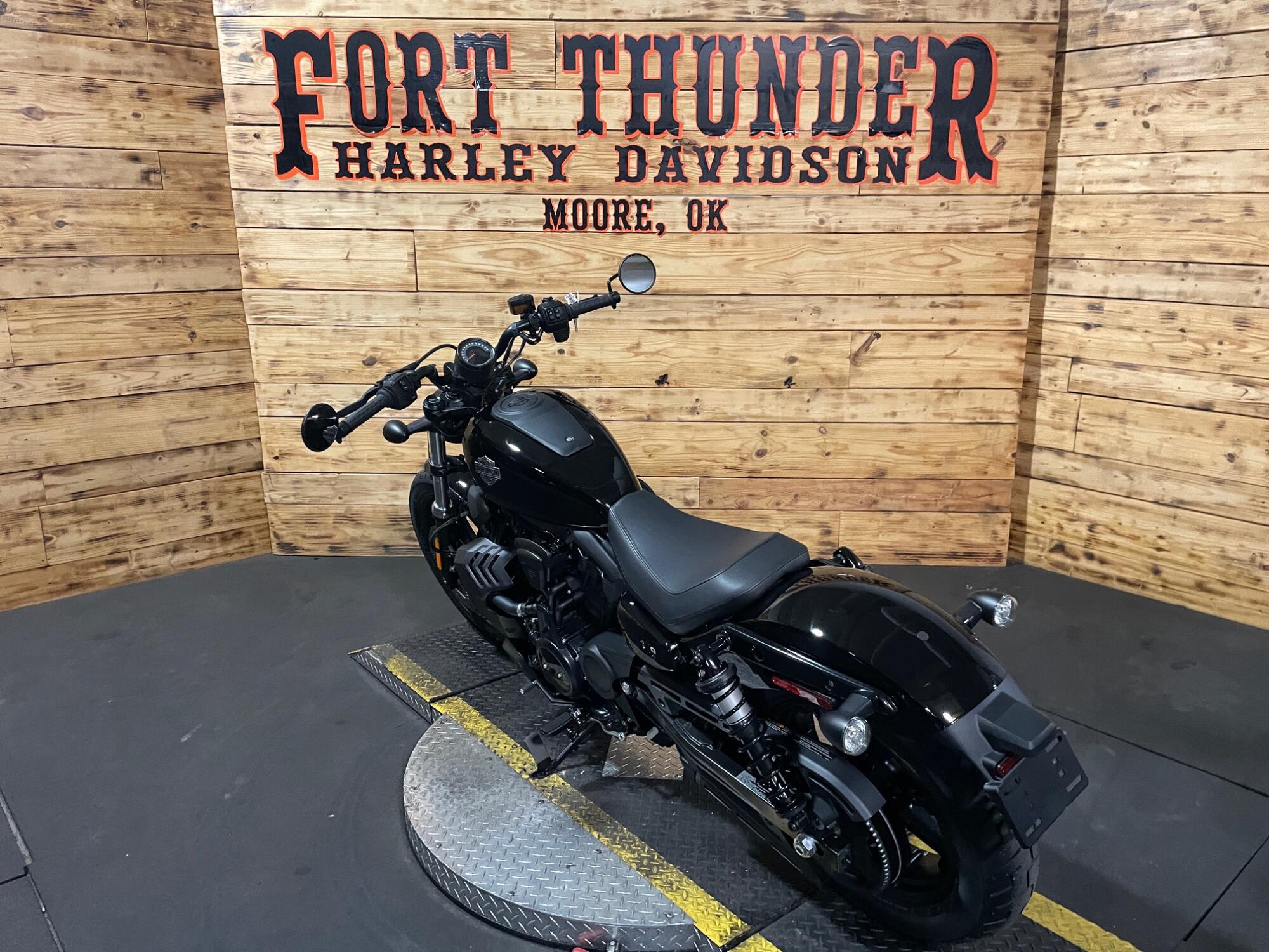 2026 Harley-Davidson® Nightster® RH975, photo 10