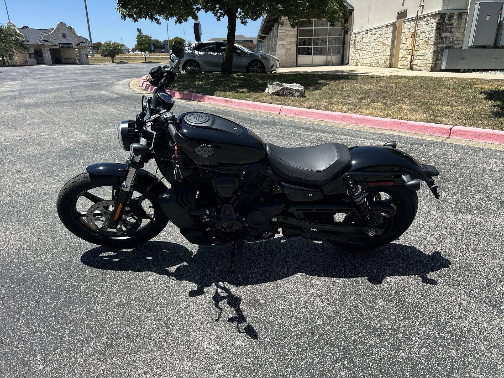 2026 Harley-Davidson® Nightster® RH975, photo 6