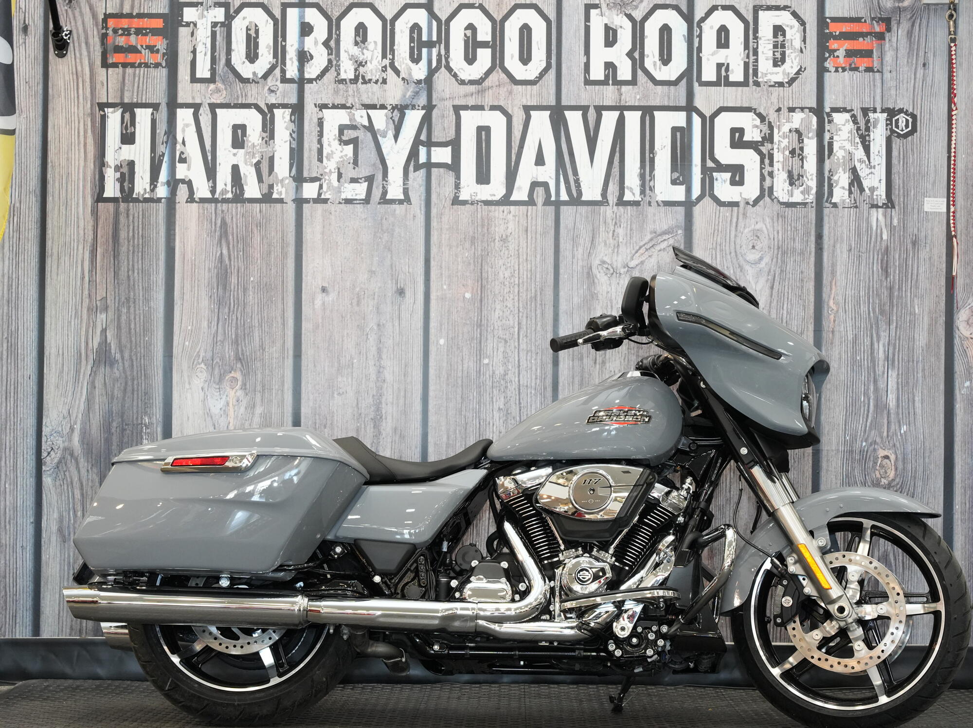 2026 Harley-Davidson Street Glide FLHX
