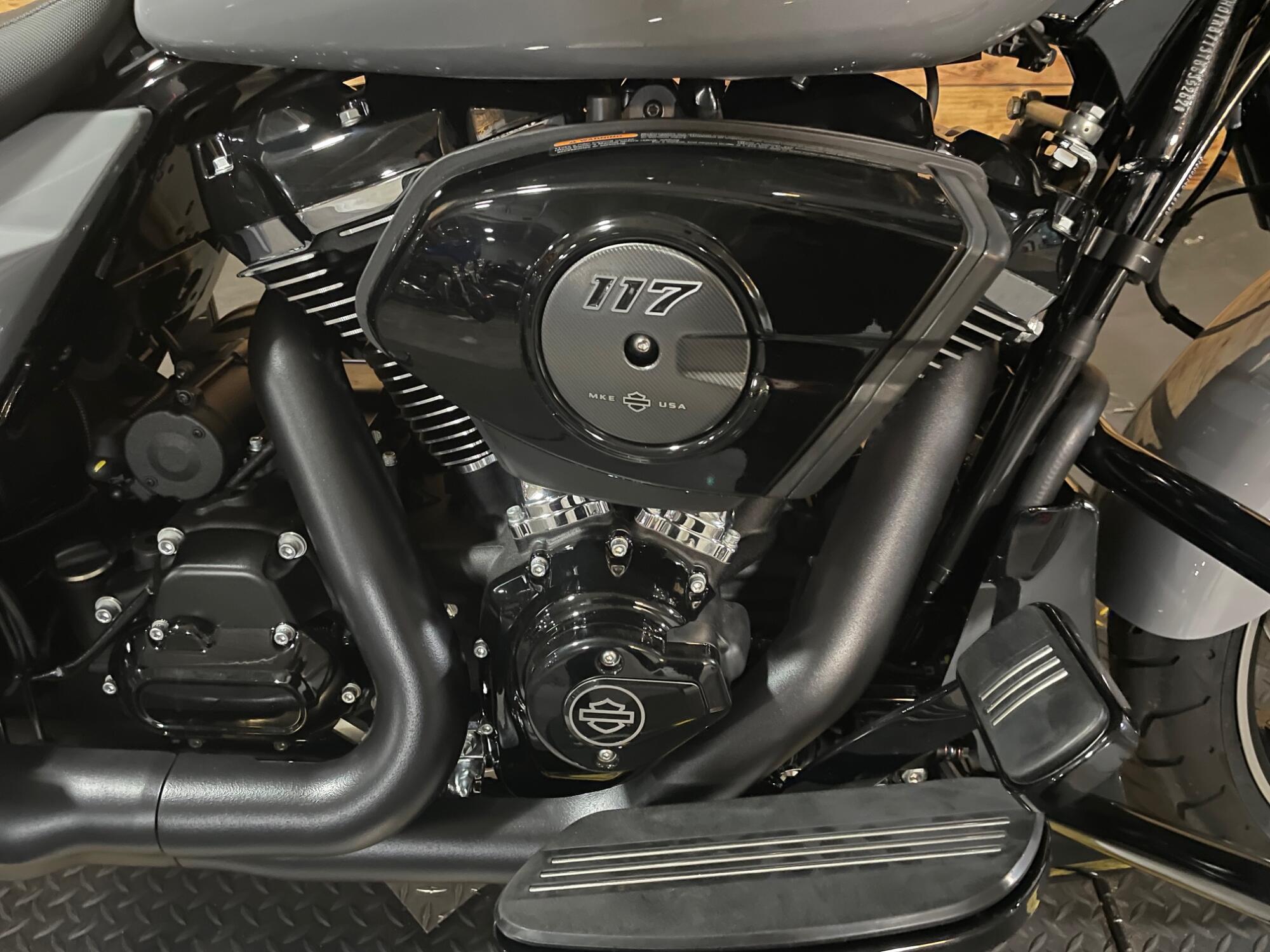 2026 Harley-Davidson® Street Glide® FLHX, photo 2