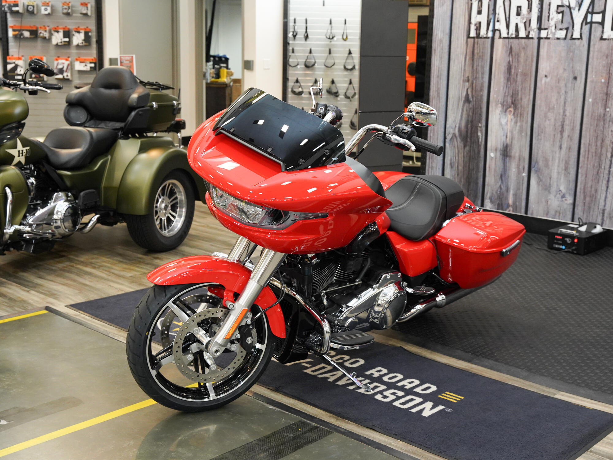 2026 Harley-Davidson Road Glide FLTRX, photo 8