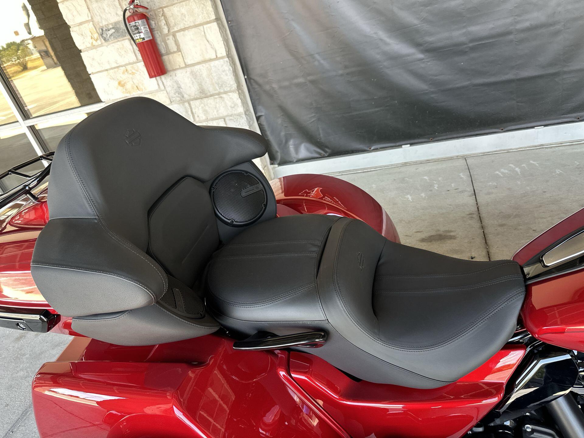 2026 Harley-Davidson® Street Glide 3 Limited FLHLT, photo 14