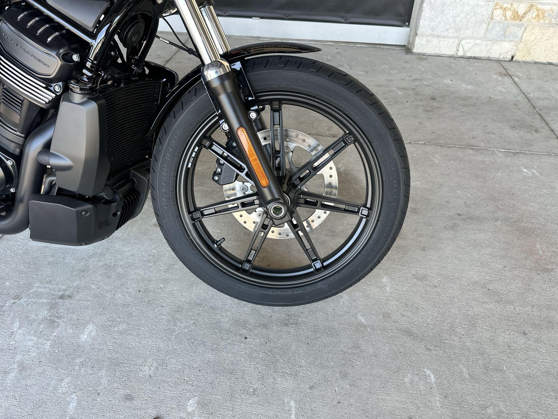 2026 Harley-Davidson® Nightster® RH975, photo 11