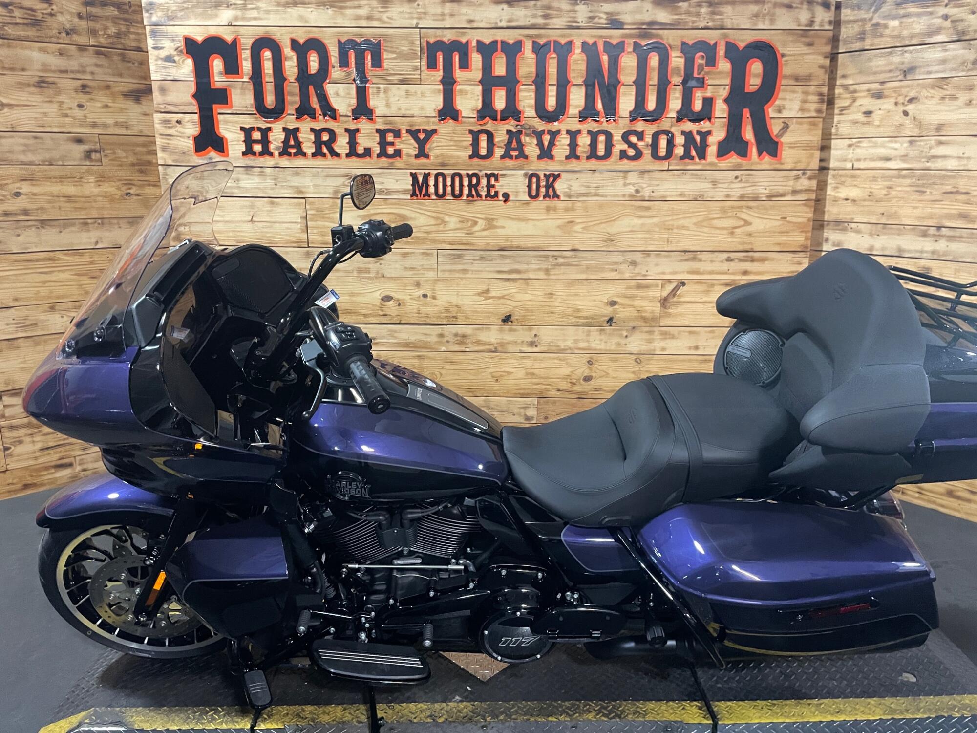 2026 Harley-Davidson® Road Glide Limited FLTRXL, photo 8