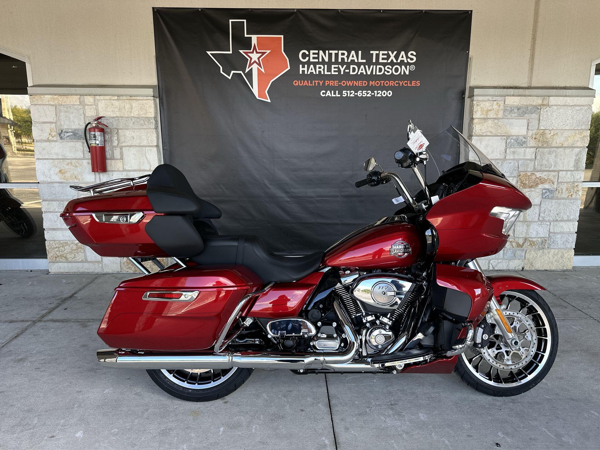 2026 Harley-Davidson® Road Glide Limited FLTRXL, photo 2