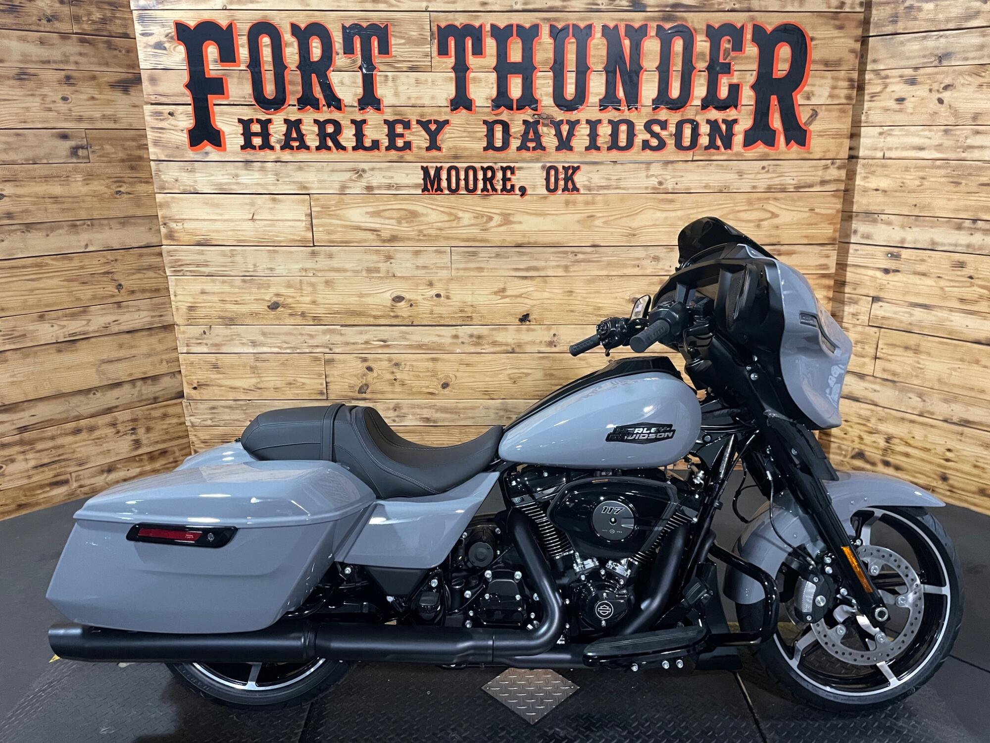 2026 Harley-Davidson® Street Glide® FLHX