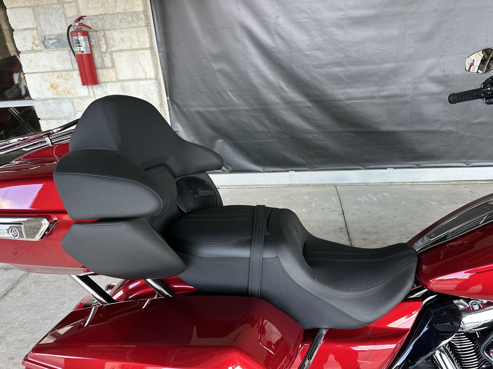 2026 Harley-Davidson® Road Glide Limited FLTRXL, photo 14