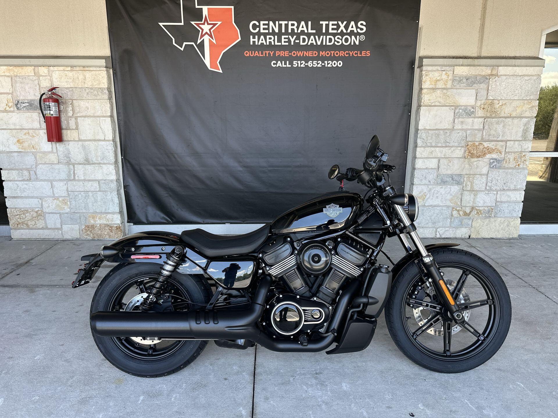 2026 Harley-Davidson® Nightster® RH975, photo 2