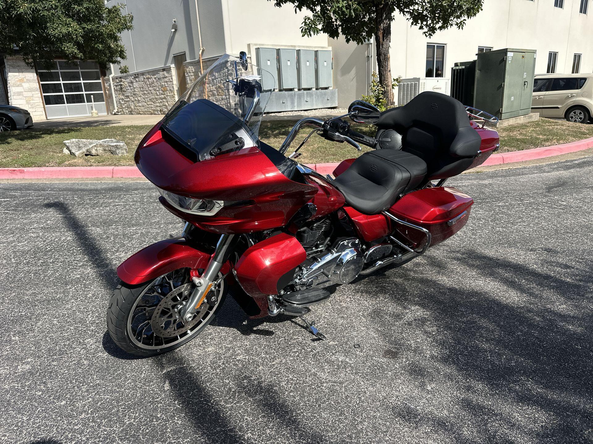 2026 Harley-Davidson® Road Glide Limited FLTRXL, photo 5
