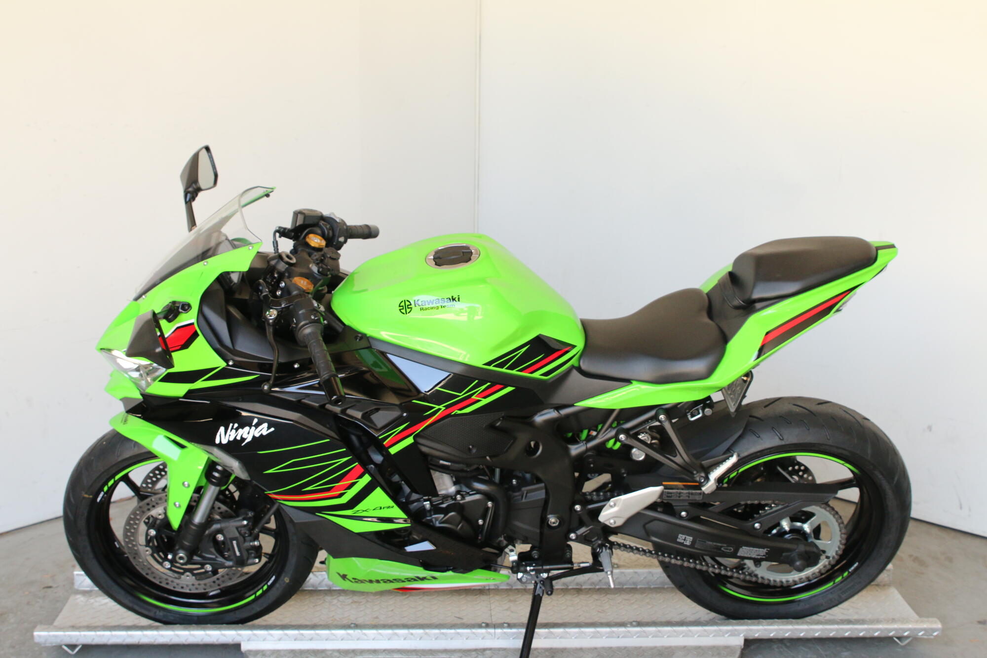 2023 Kawasaki Ninja® Zx™-4RR KRT, photo 6