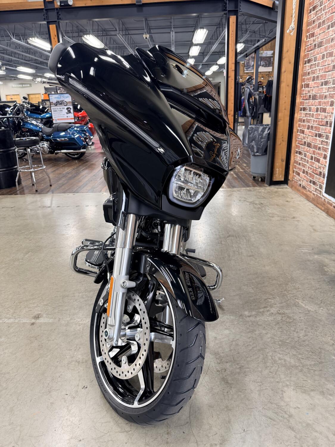 2026 Harley-Davidson® Street Glide® FLHX, photo 14
