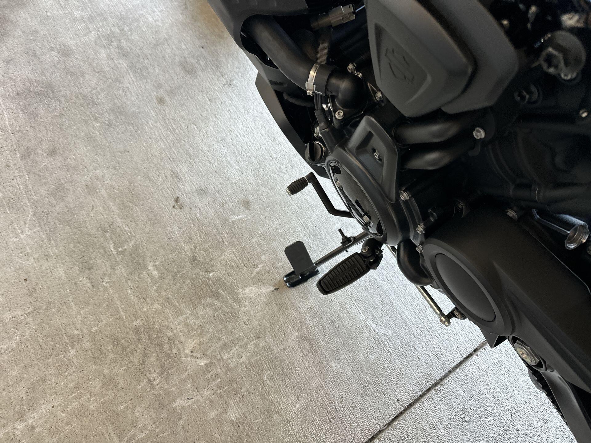 2026 Harley-Davidson® Nightster® RH975, photo 17
