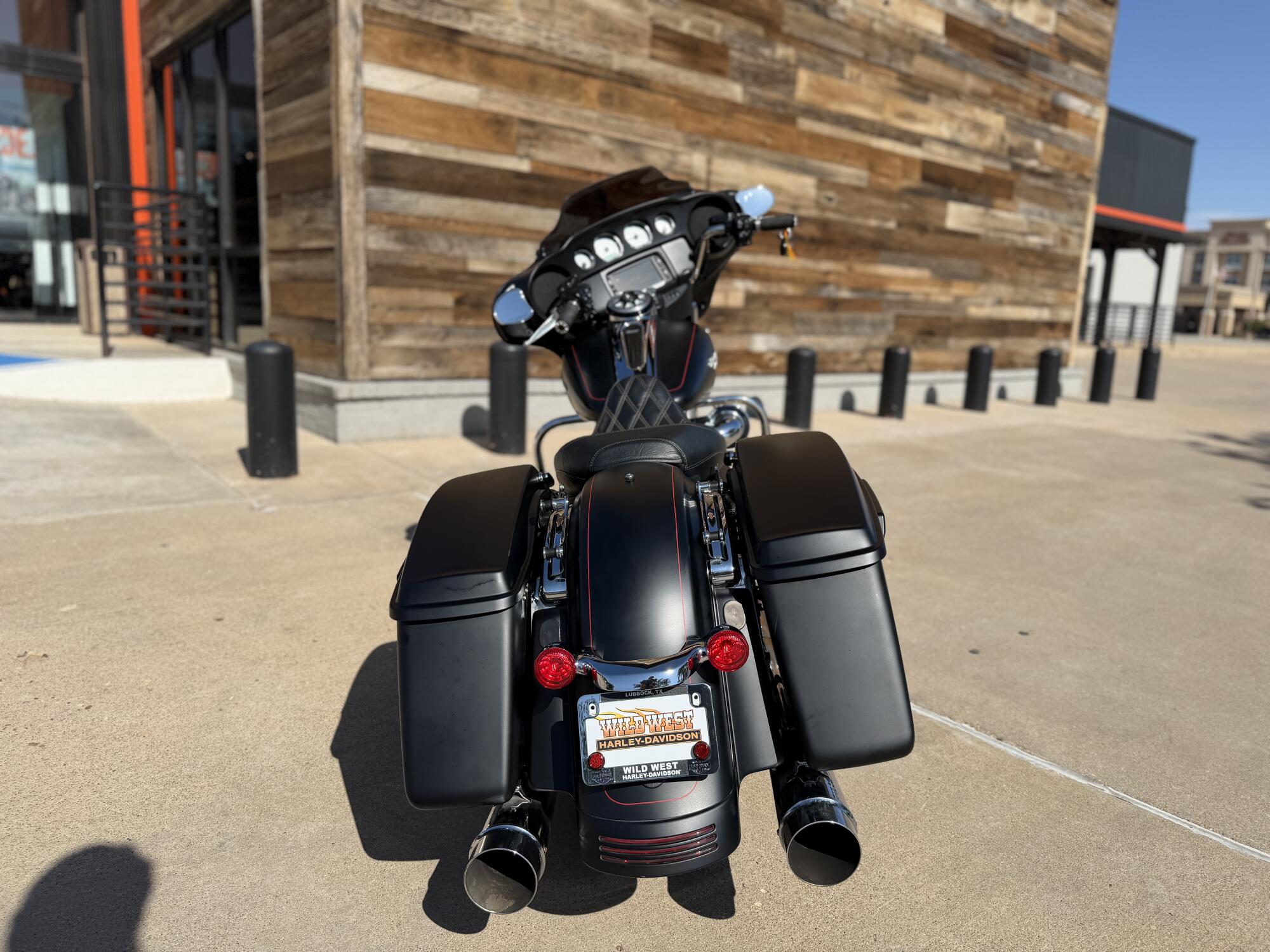 2016 Harley-Davidson® Street Glide® Special Black Denim, photo 7
