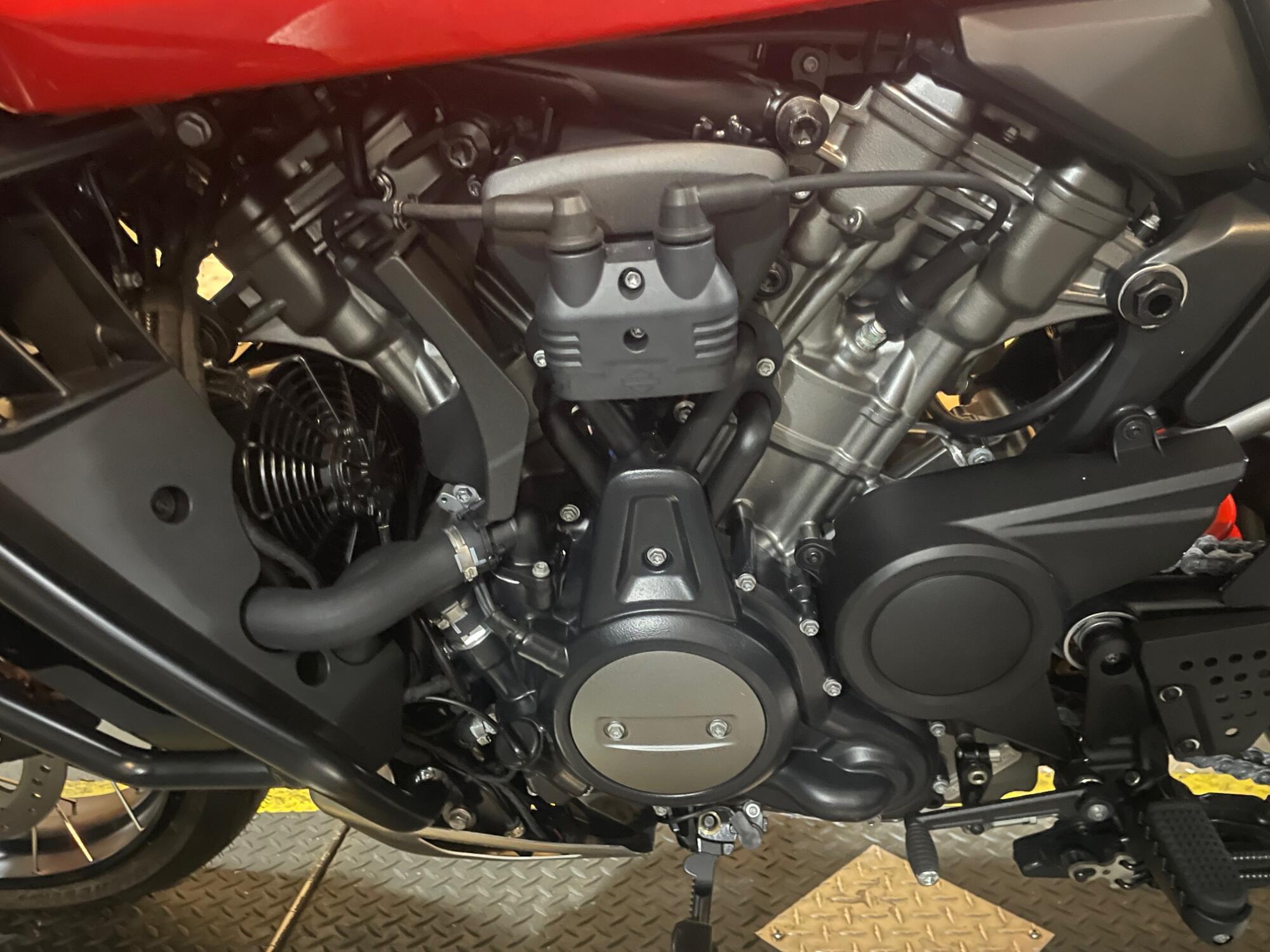 2026 Harley-Davidson® Pan America® 1250 Special RA1250S, photo 9