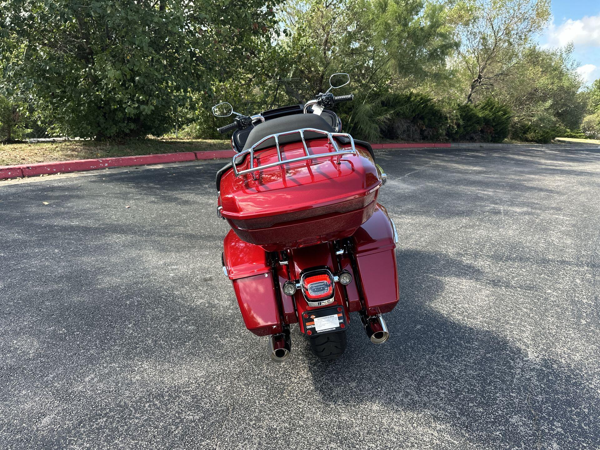 2026 Harley-Davidson® Road Glide Limited FLTRXL, photo 8