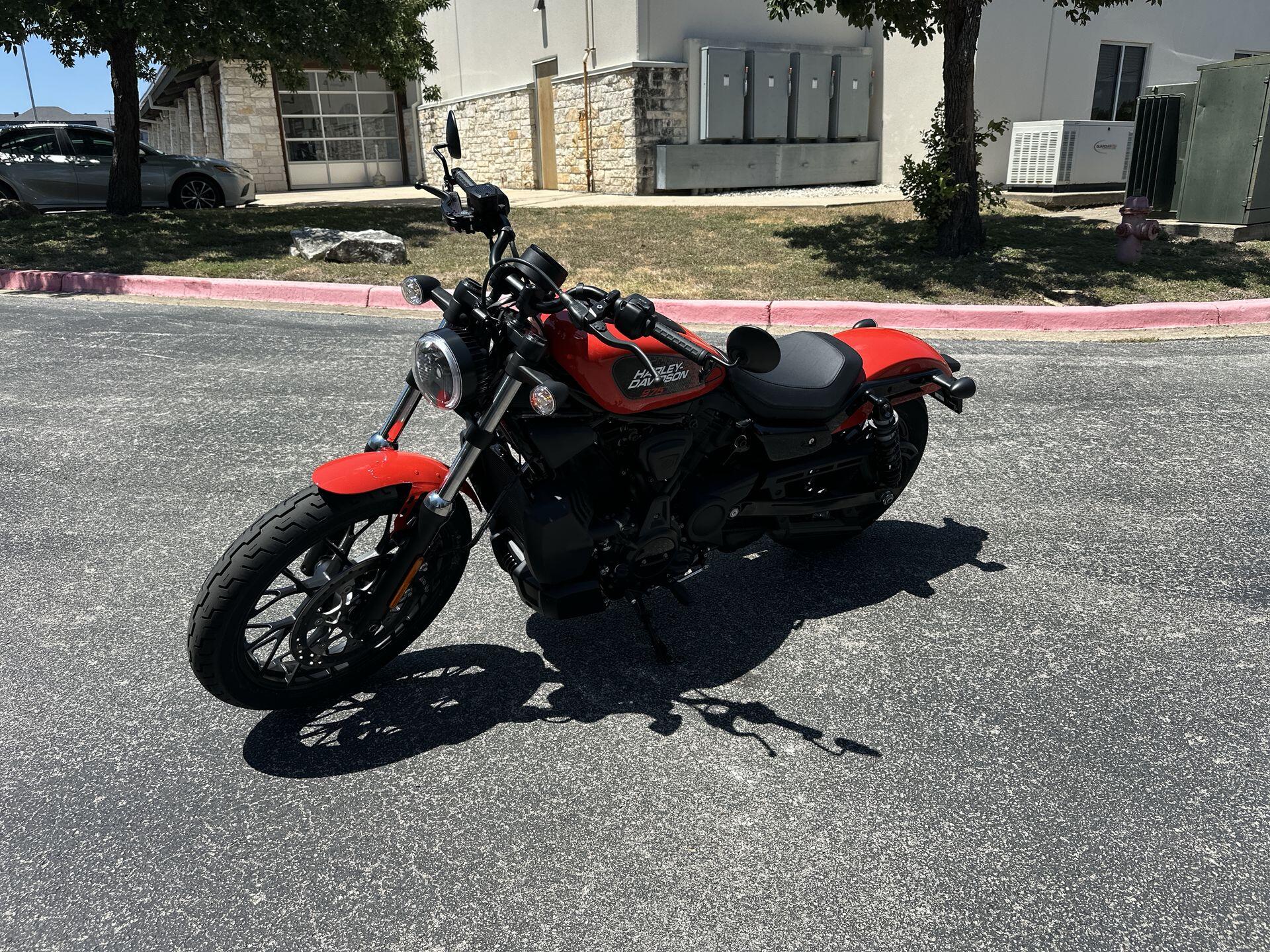 2026 Harley-Davidson® Nightster® RH975, photo 5