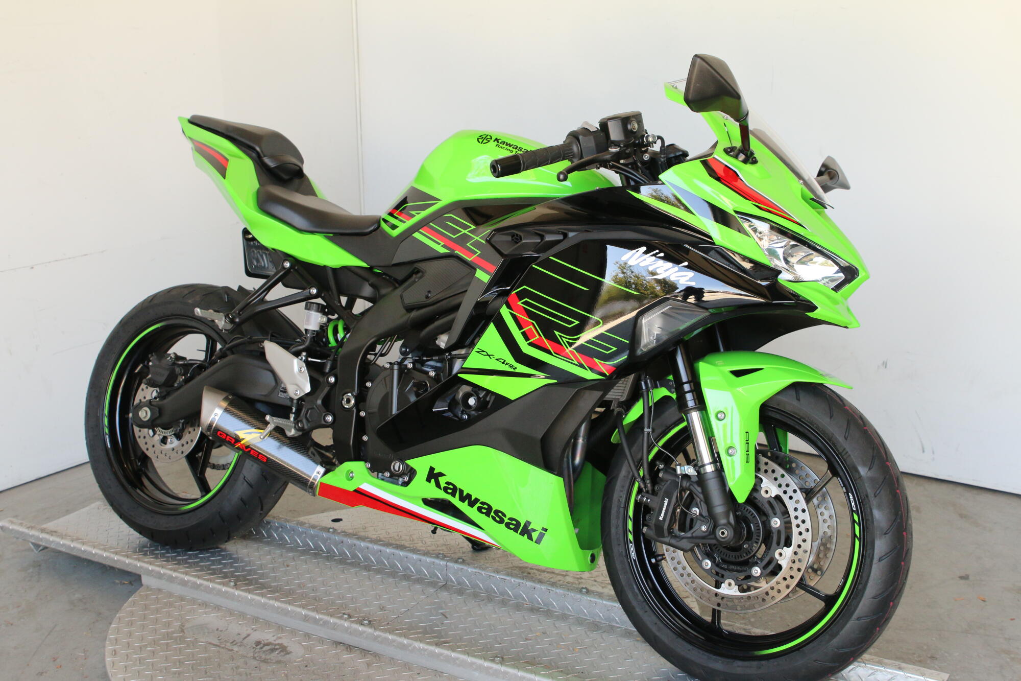 2023 Kawasaki Ninja® Zx™-4RR KRT
