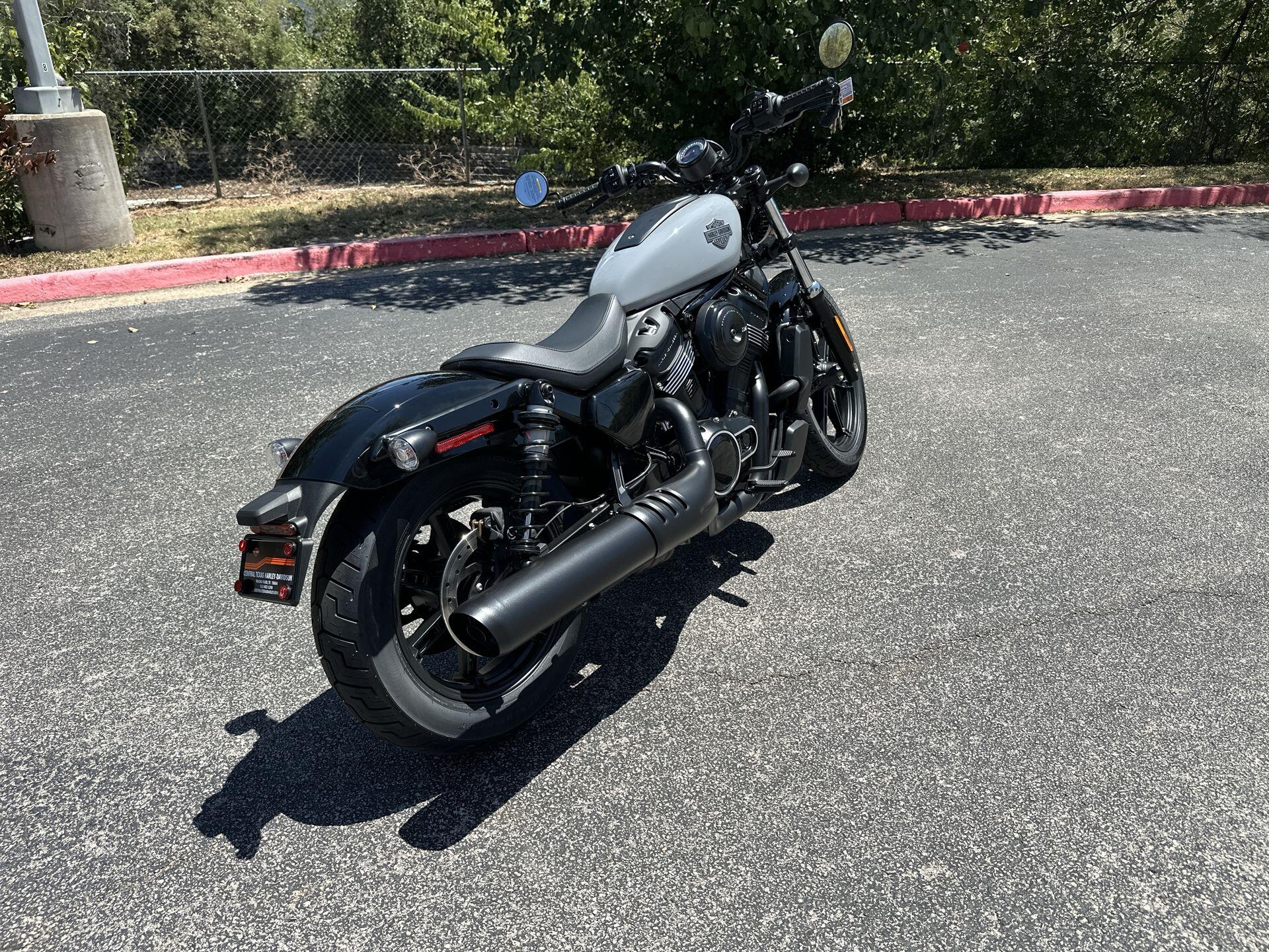 2026 Harley-Davidson® Nightster® RH975, photo 4
