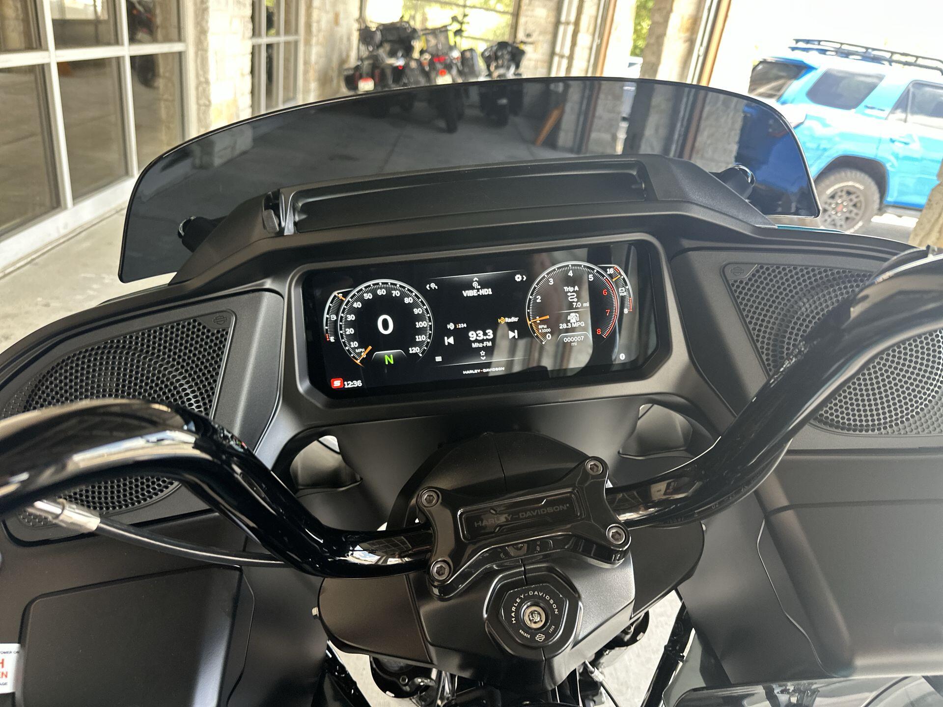 2026 Harley-Davidson® Road Glide® FLTRX, photo 14