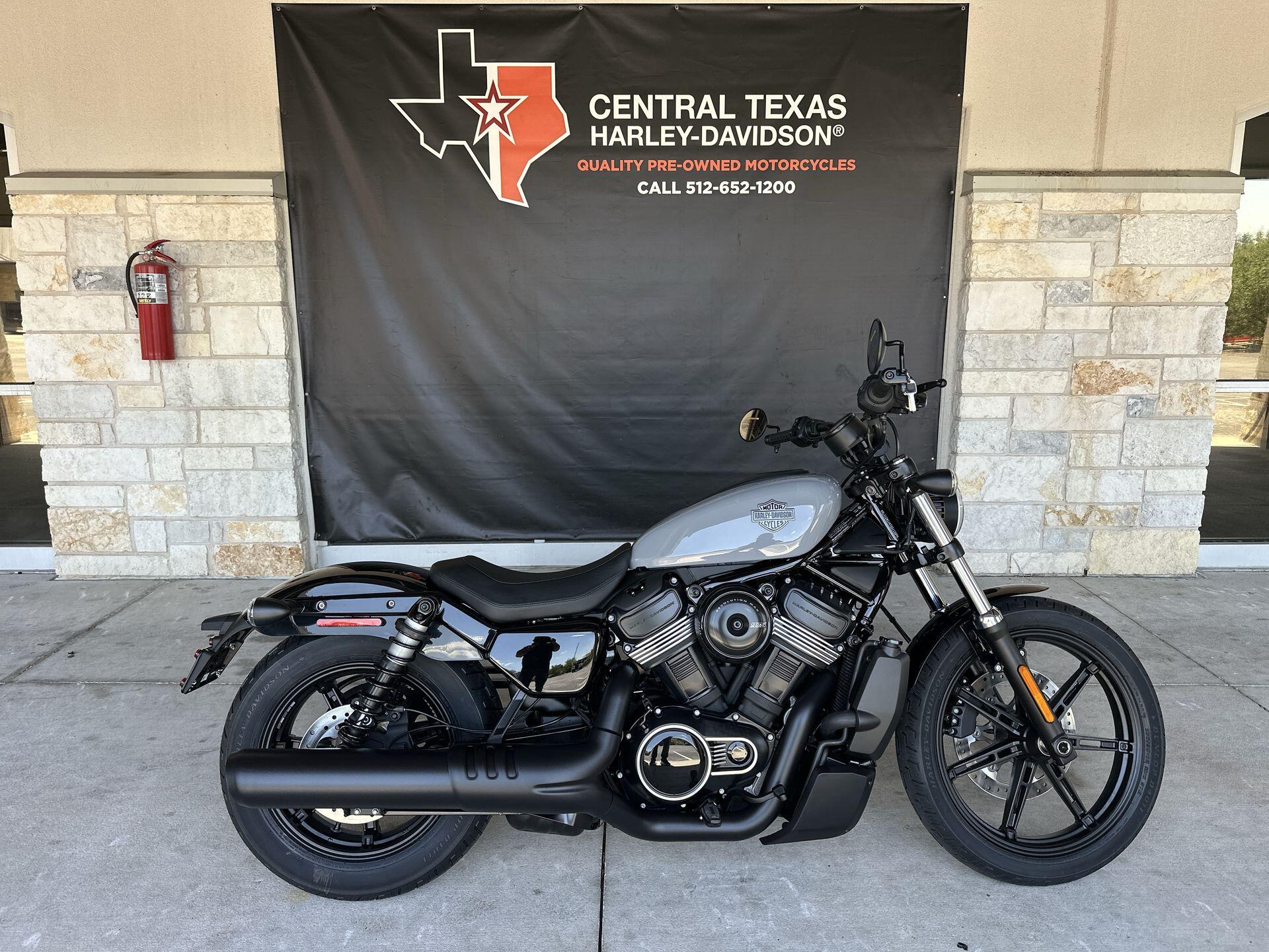2026 Harley-Davidson® Nightster® RH975, photo 2
