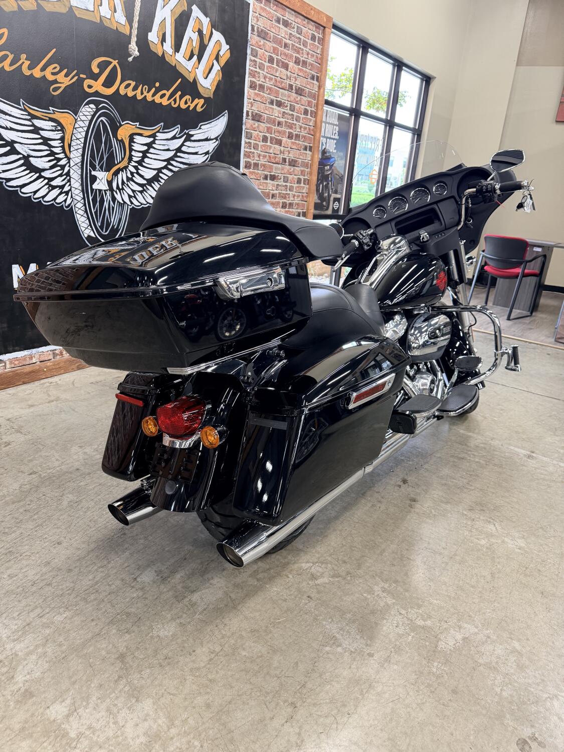 2021 Harley-Davidson® Electra Glide® Standard FLHT, photo 8