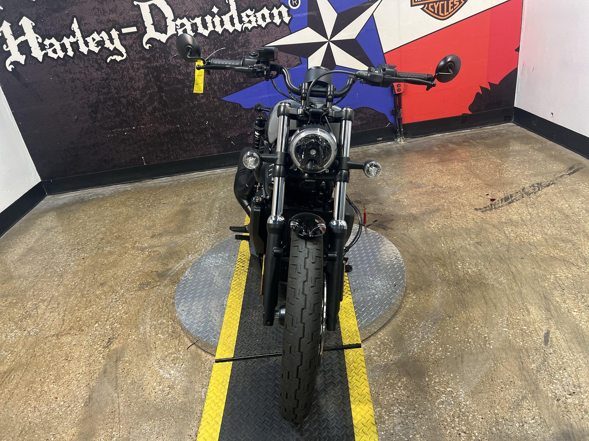 2026 Harley-Davidson® Nightster® Dark Billiard Gray Black Trim, photo 5