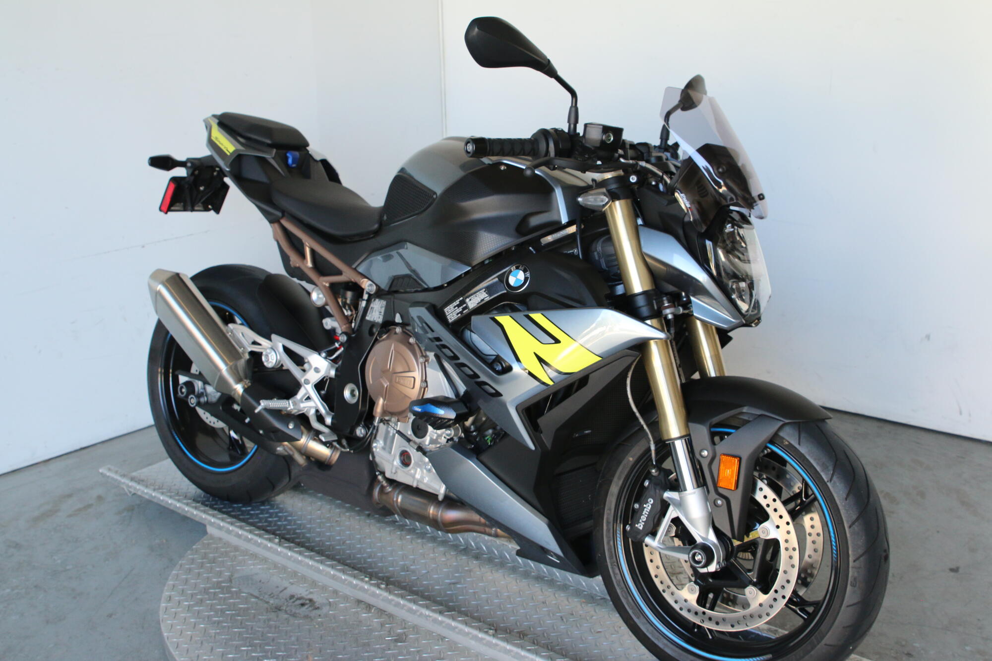 2024 BMW Motorrad S 1000 R
