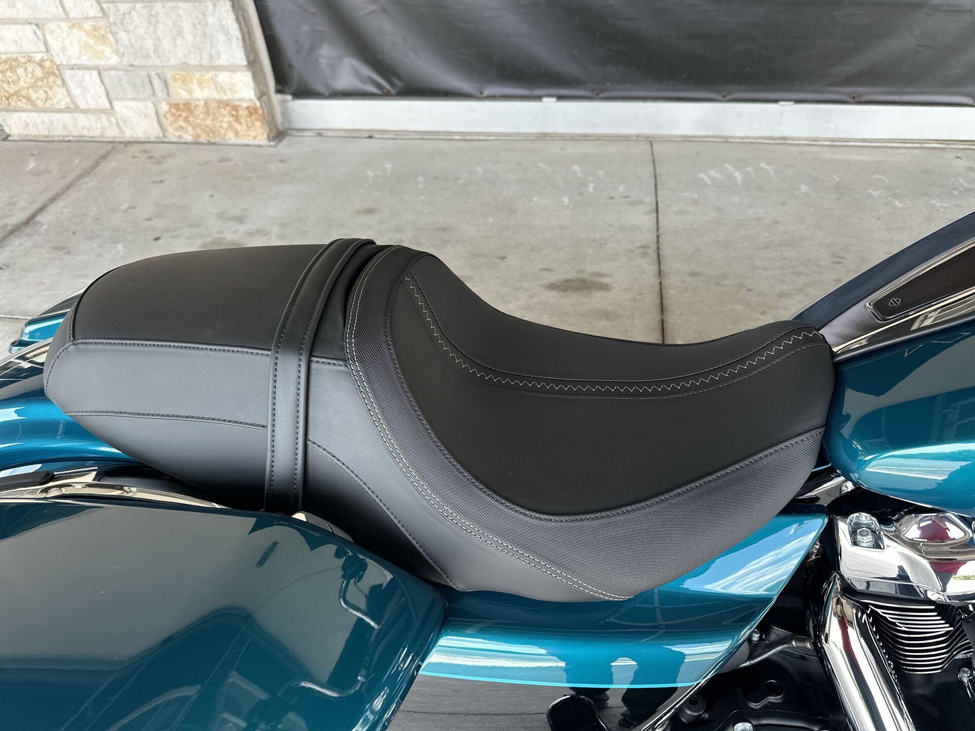 2026 Harley-Davidson® Road Glide® FLTRX, photo 14